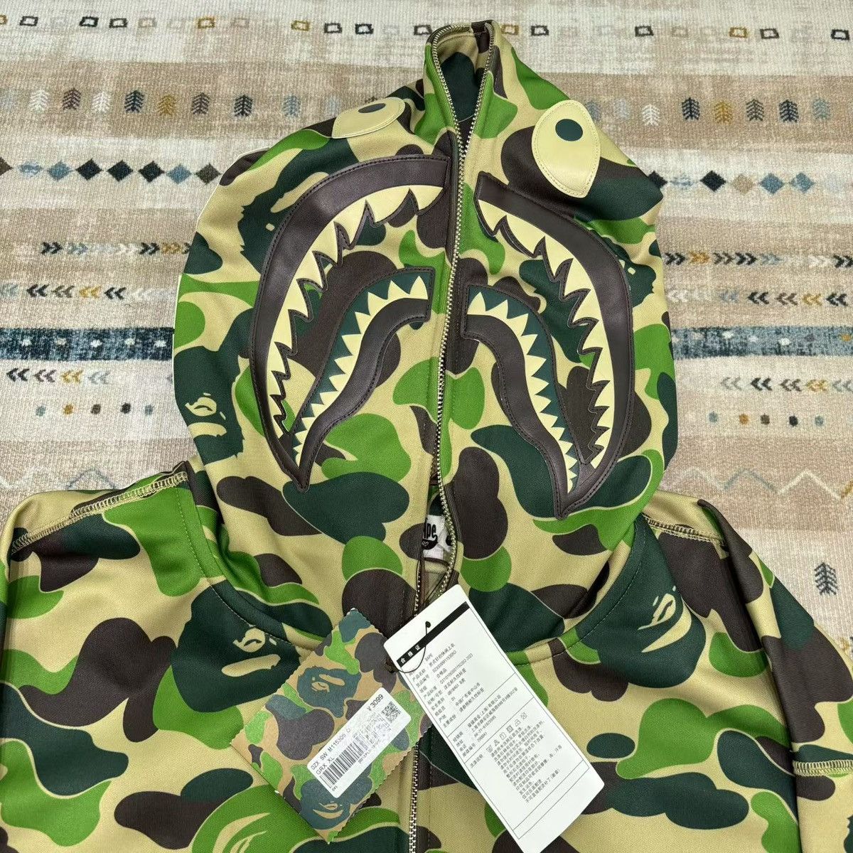 Bape CAMO SHARK FULL ZIP HOODIE Size US XL / EU 56 / 4 - 3 Thumbnail