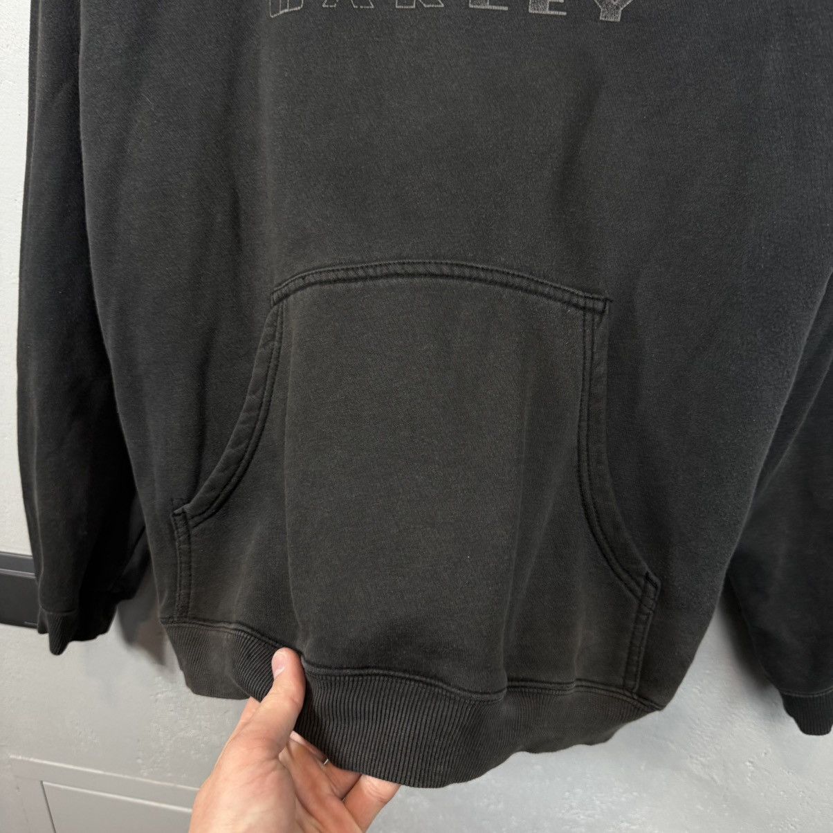 Oakley Vintage Hoodie Oakley Skateboarding Size US S / EU 44-46 / 1 - 7 Thumbnail