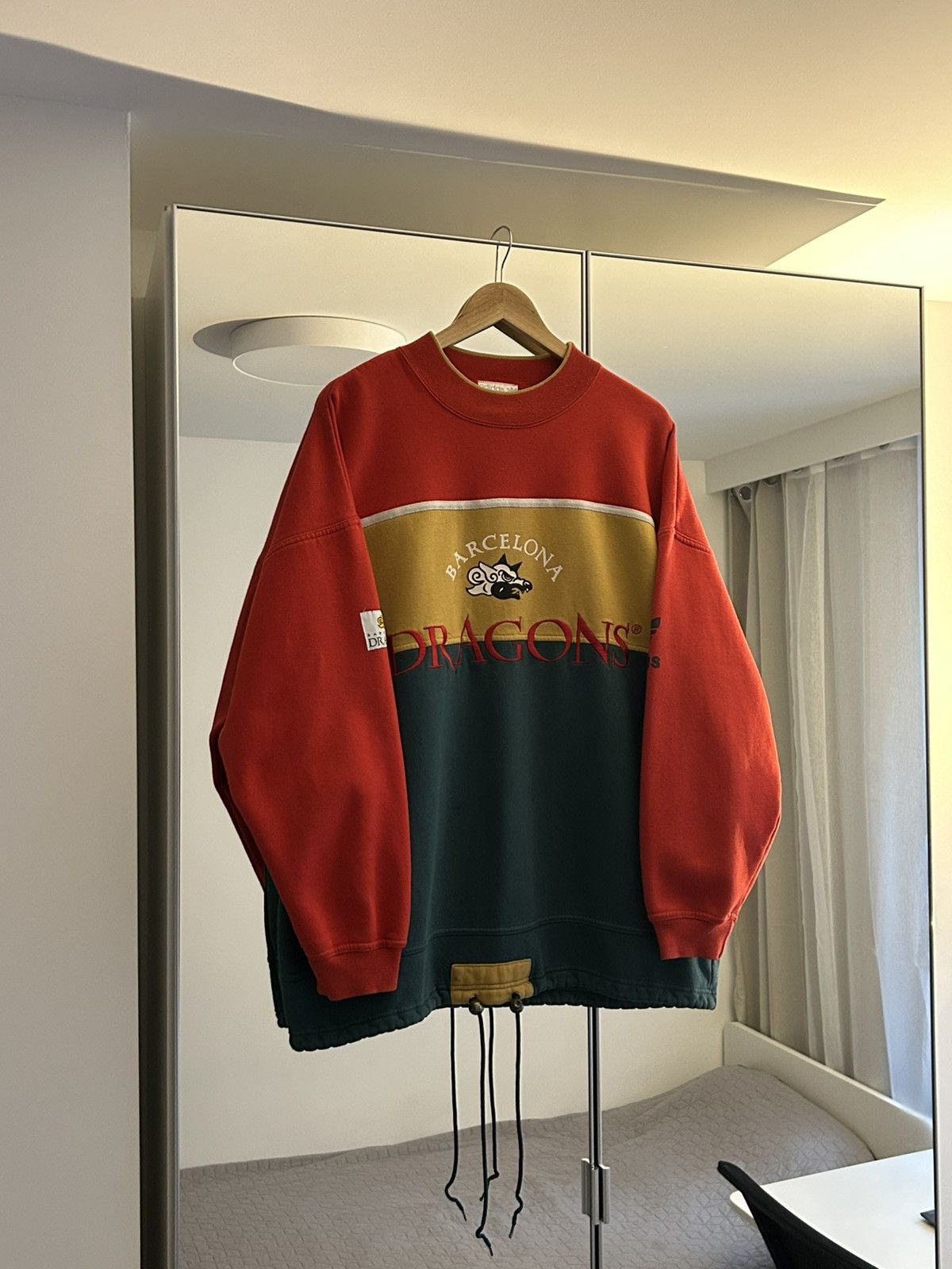 Adidas Adidas Barselona Dragons Vintage 90's rare man's sweatshirt Size US L / EU 52-54 / 3 - 1 Thumbnail