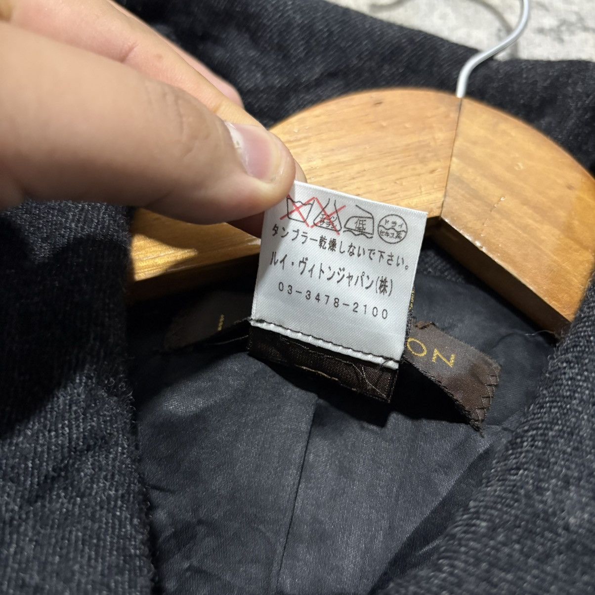 Louis Vuitton Louis Vuitton wool wide collar jacket Size XS / US 0-2 / IT 36-38 - 5 Thumbnail