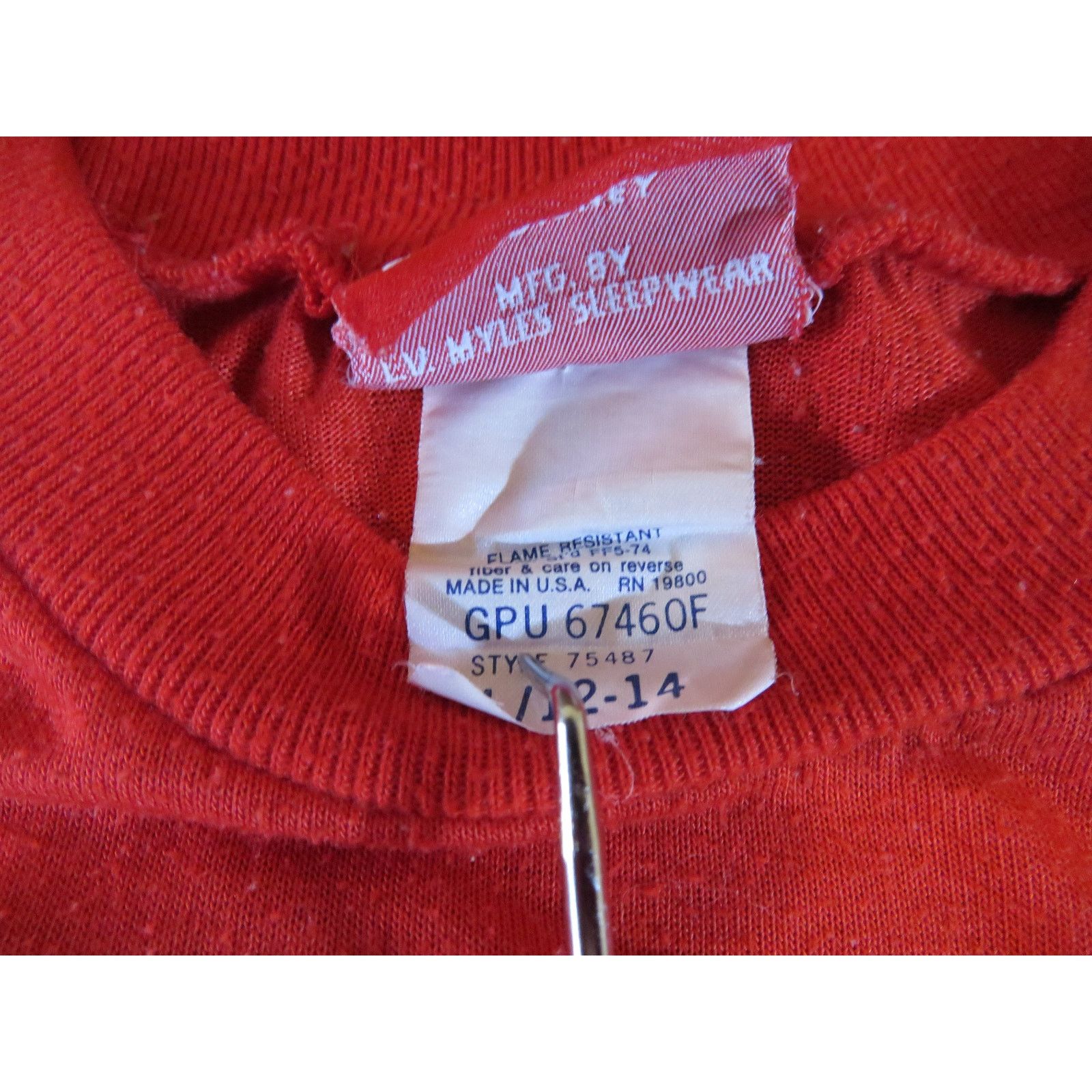 Disney Disney 101 Dalmations Youth Red Sleeper T-shirt Y 12-14 90s Size XL / US 12-14 / IT 48-50 - 5 Thumbnail
