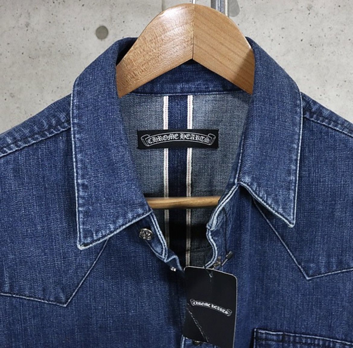 Chrome Hearts Chrome Hearts Leather cross patch western denim shirts Size US L / EU 52-54 / 3 - 5 Thumbnail