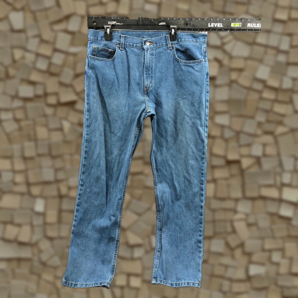 George George Straight Jeans Mens 38x32 Mid Rise Medium Wash Blue Jeans Size 38 Mens George Straight Relaxed Modern Classic American Brand Clothing Size US 38 / EU 54 - 1 Thumbnail