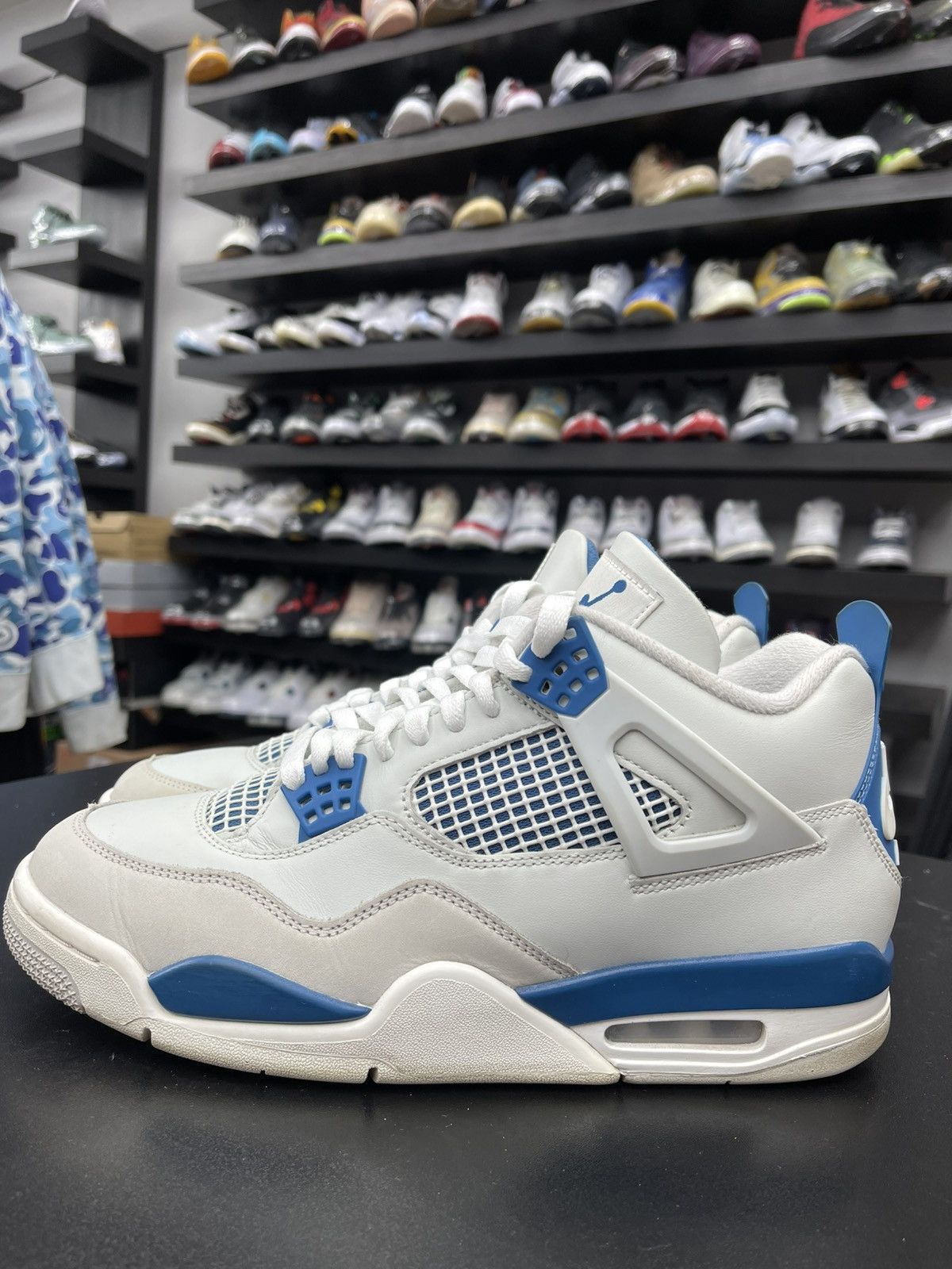 Jordan Brand Size 10 - Jordan 4 Military Blue Size US 10 / EU 43 - 1 Thumbnail