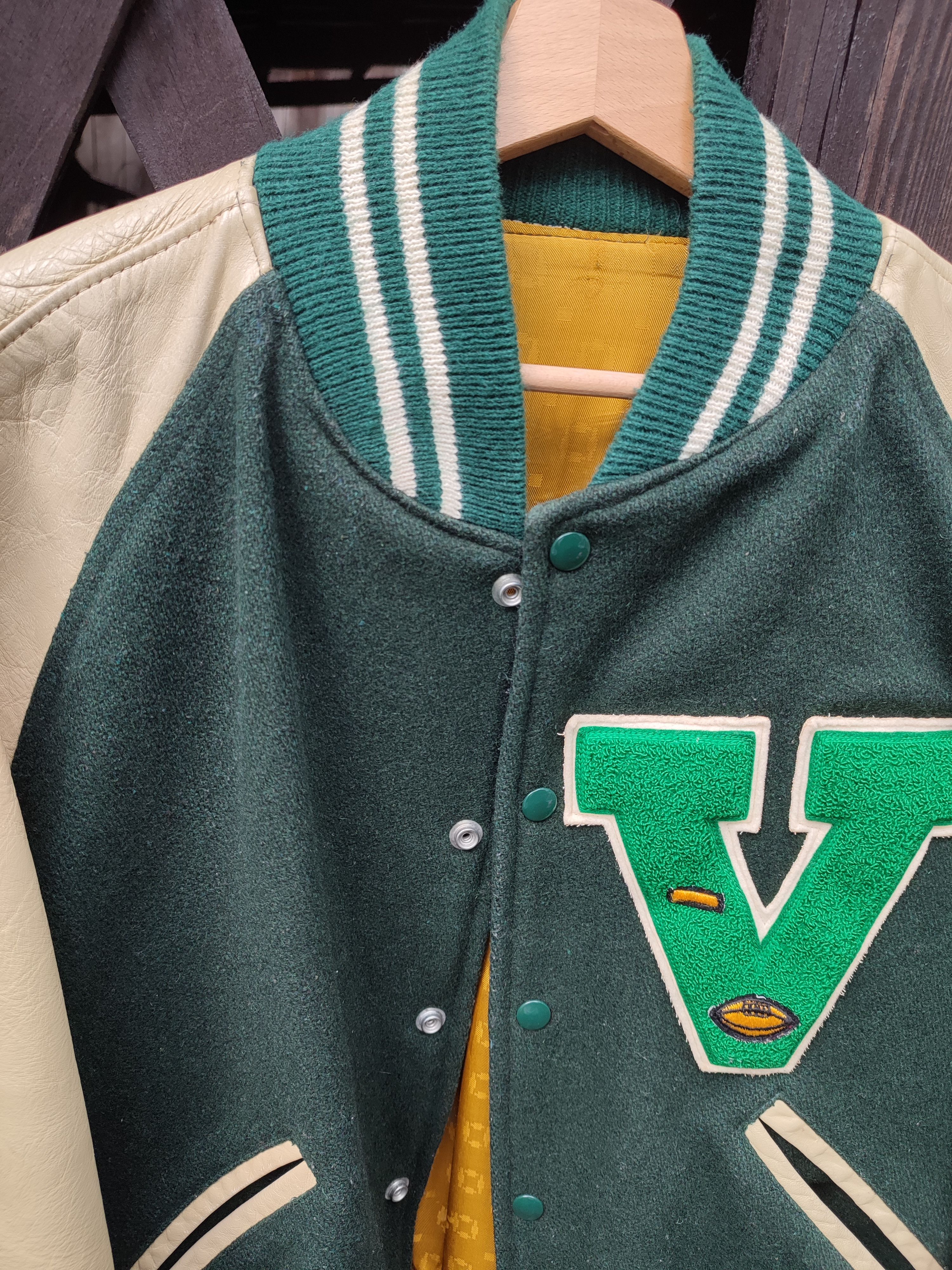 Vintage 70s Varsity jacket bottle green Size US L / EU 52-54 / 3 - 4 Thumbnail