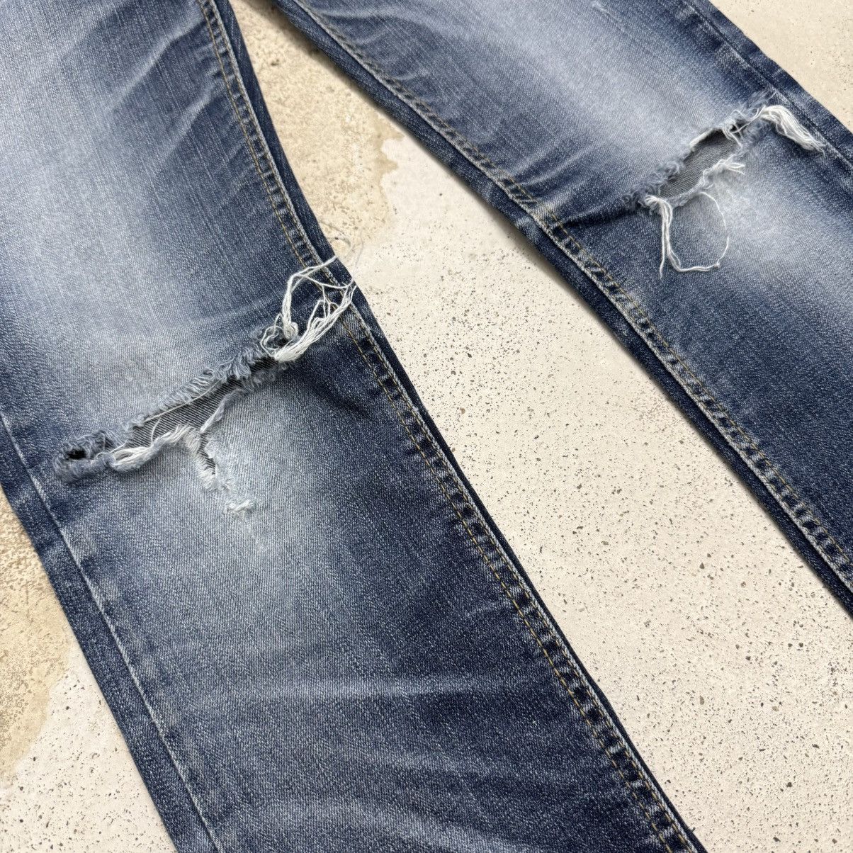 Japanese Brand Lolita Slim Fit Whisker Distressed Stretch Denim Pants Size 27" / US 4 / IT 40 - 6 Thumbnail