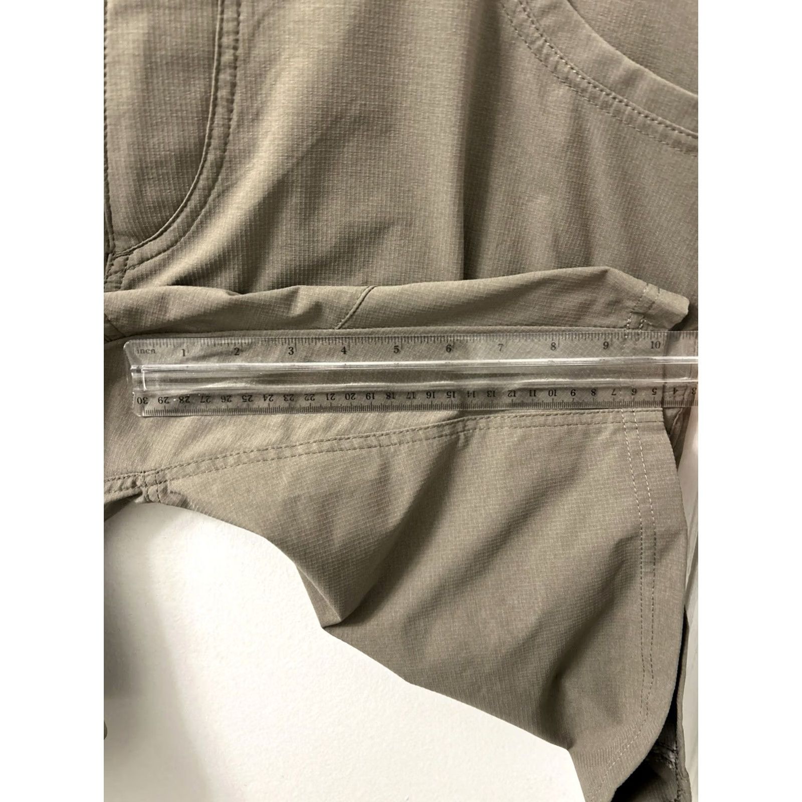 Vintage VINTAGE KUHL Silencr Kargo Shorts Mens Sz 40 Tan Khaki Ripstop Hiking Outdoor 10" 5230 Size US 40 / EU 56 - 7 Thumbnail