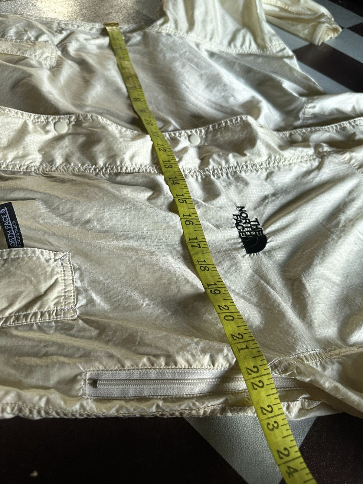 The North Face The north face windbreaker jacket hoodie Size US L / EU 52-54 / 3 - 10 Thumbnail