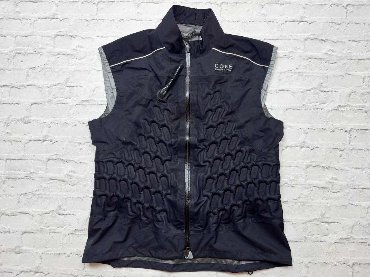 GOREWEAR × Goretex Gore Running Wear Rare Airvantage Nike Acg Mens Vest Goretex Size US XL / EU 56 / 4 - 2 Thumbnail