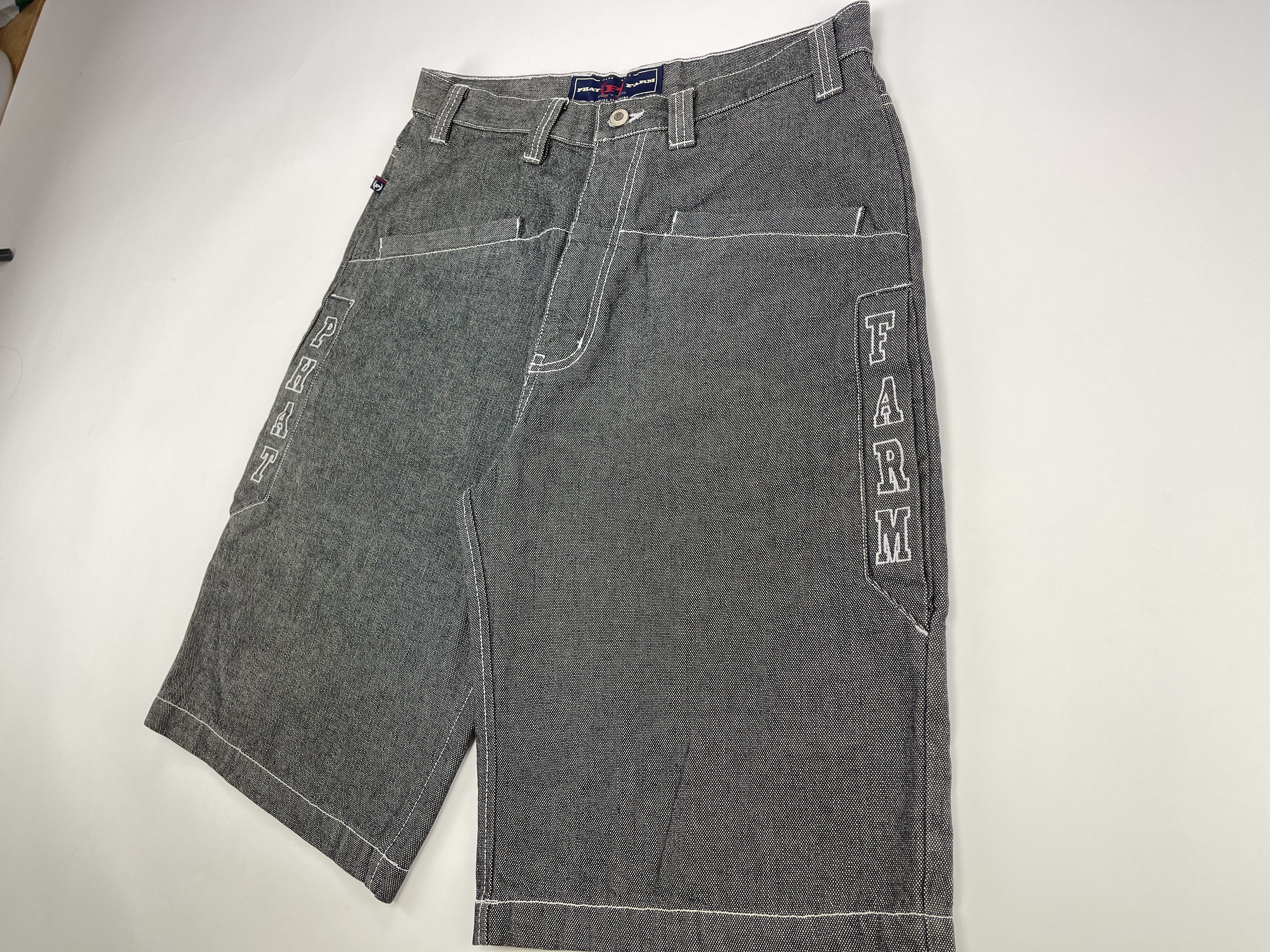 Phat Farm Phat Farm shorts, vintage hip hop baggy jeans, 90s size W 32 Size US 32 / EU 48 - 4 Thumbnail
