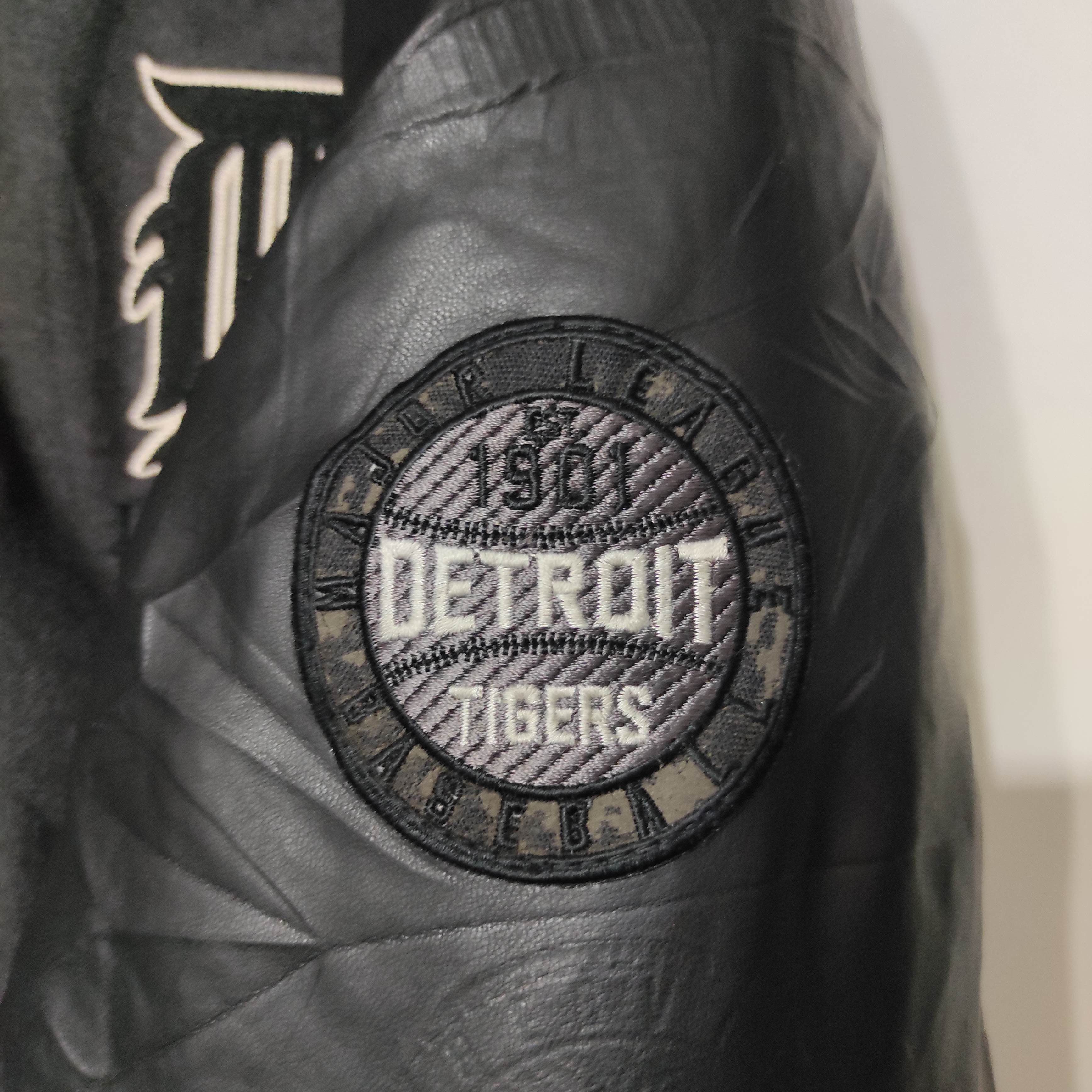 MLB MLB Tigers Detroit Varsity Puffer Hoodie Jacket Size US M / EU 48-50 / 2 - 4 Thumbnail