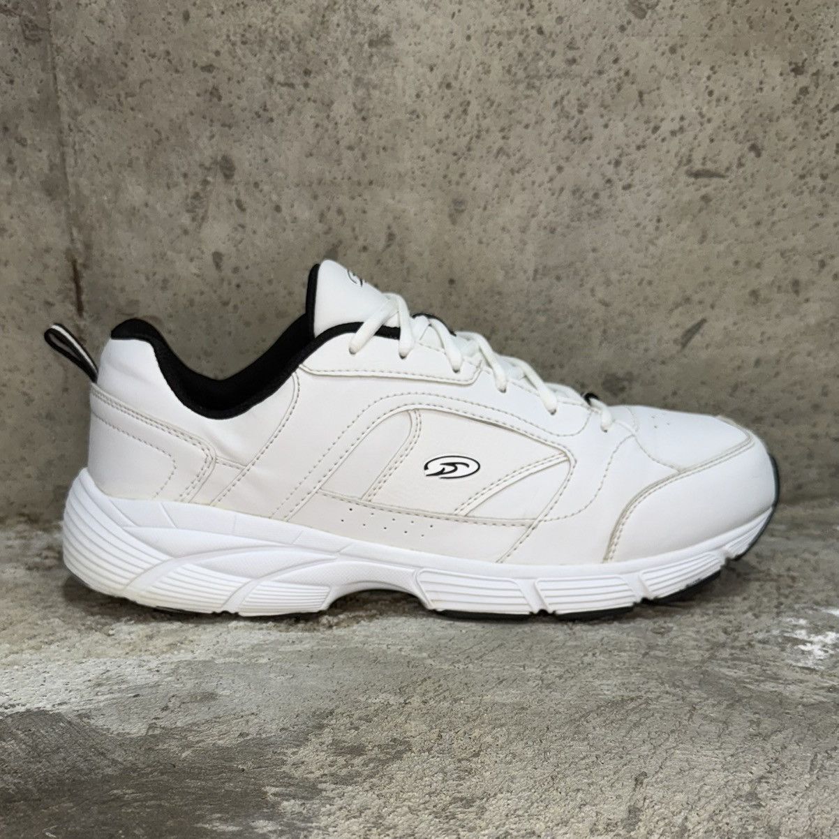 Vintage Dr Scholl’s Sebastian Sneaker White Wide Comfort Dad Shoe Size US 11 / EU 44 - 2 Thumbnail