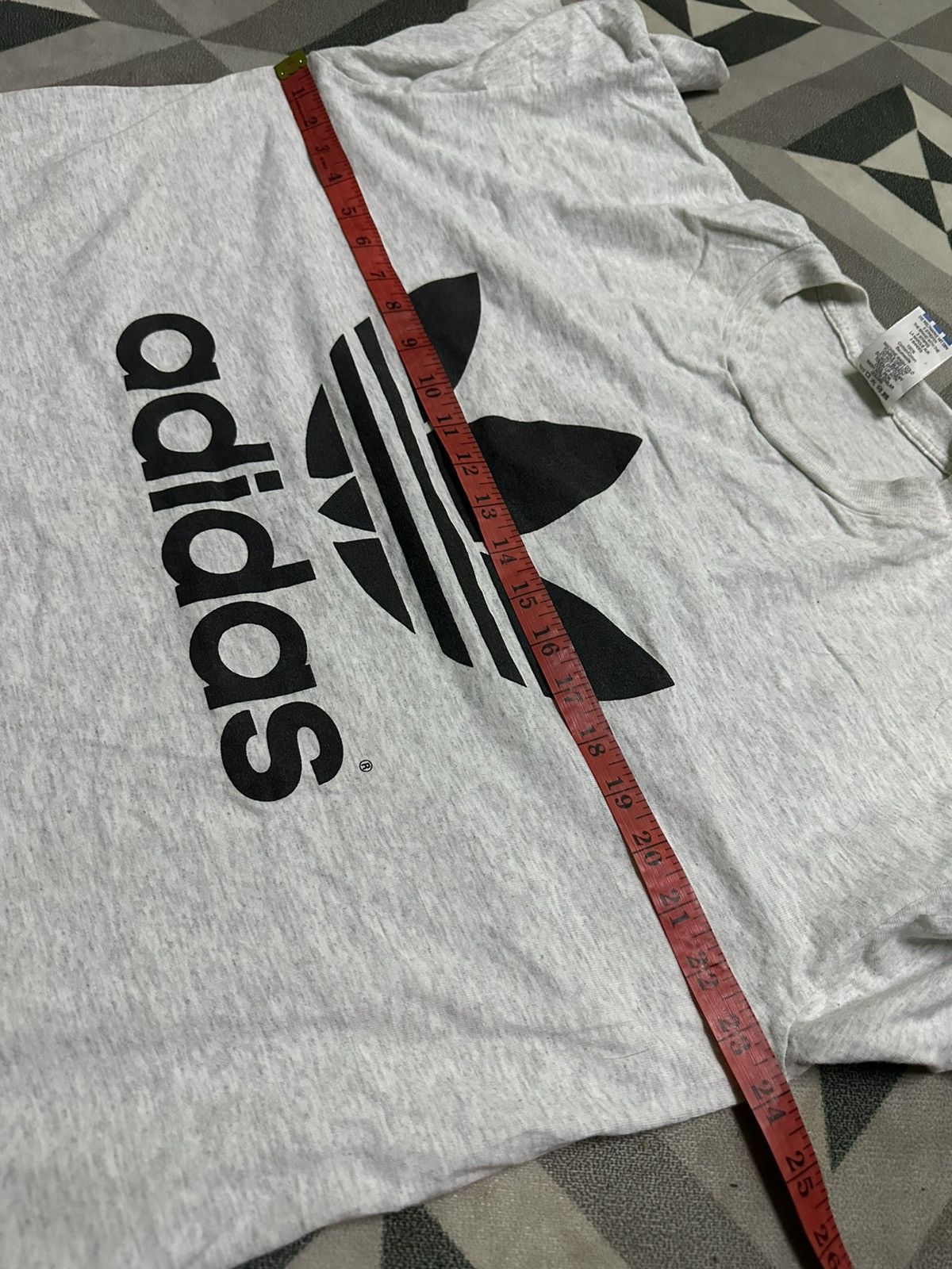 Adidas Vintage 90s Adidas mirror printed tshirt gray size L Size US L / EU 52-54 / 3 - 8 Thumbnail