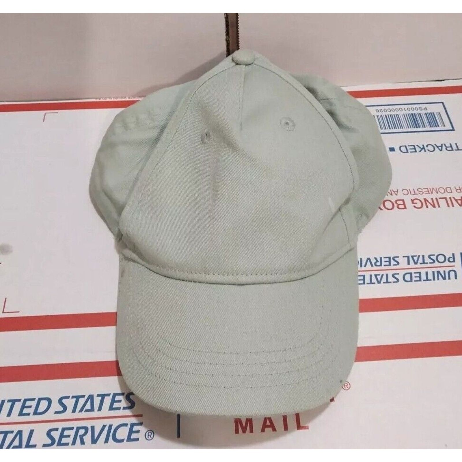 H&M H&M Snapback Hat. Flaws See.pics (K) Size ONE SIZE - 1 Thumbnail