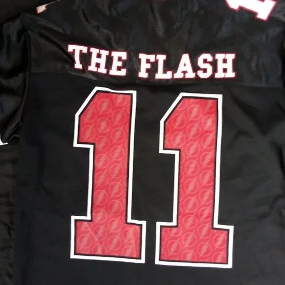 DC Comics DC Comics The Flash Football Jersey Size US L / EU 52-54 / 3 - 5 Thumbnail