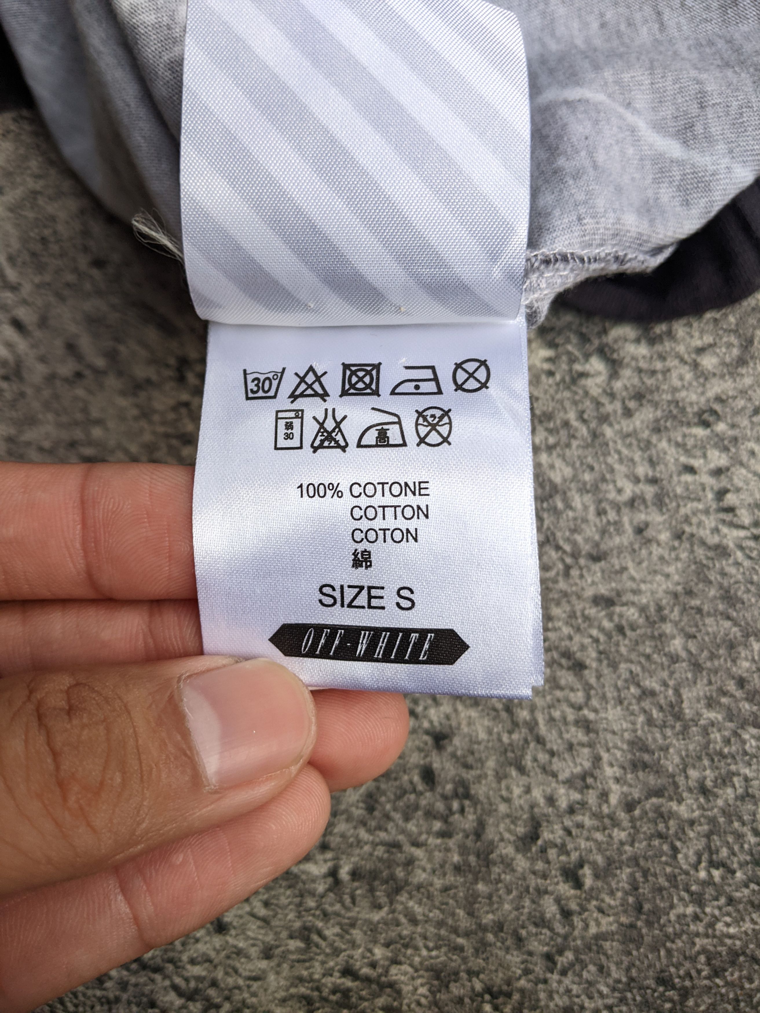 Off-White Off White Marble Caravaggio Size US S / EU 44-46 / 1 - 7 Thumbnail