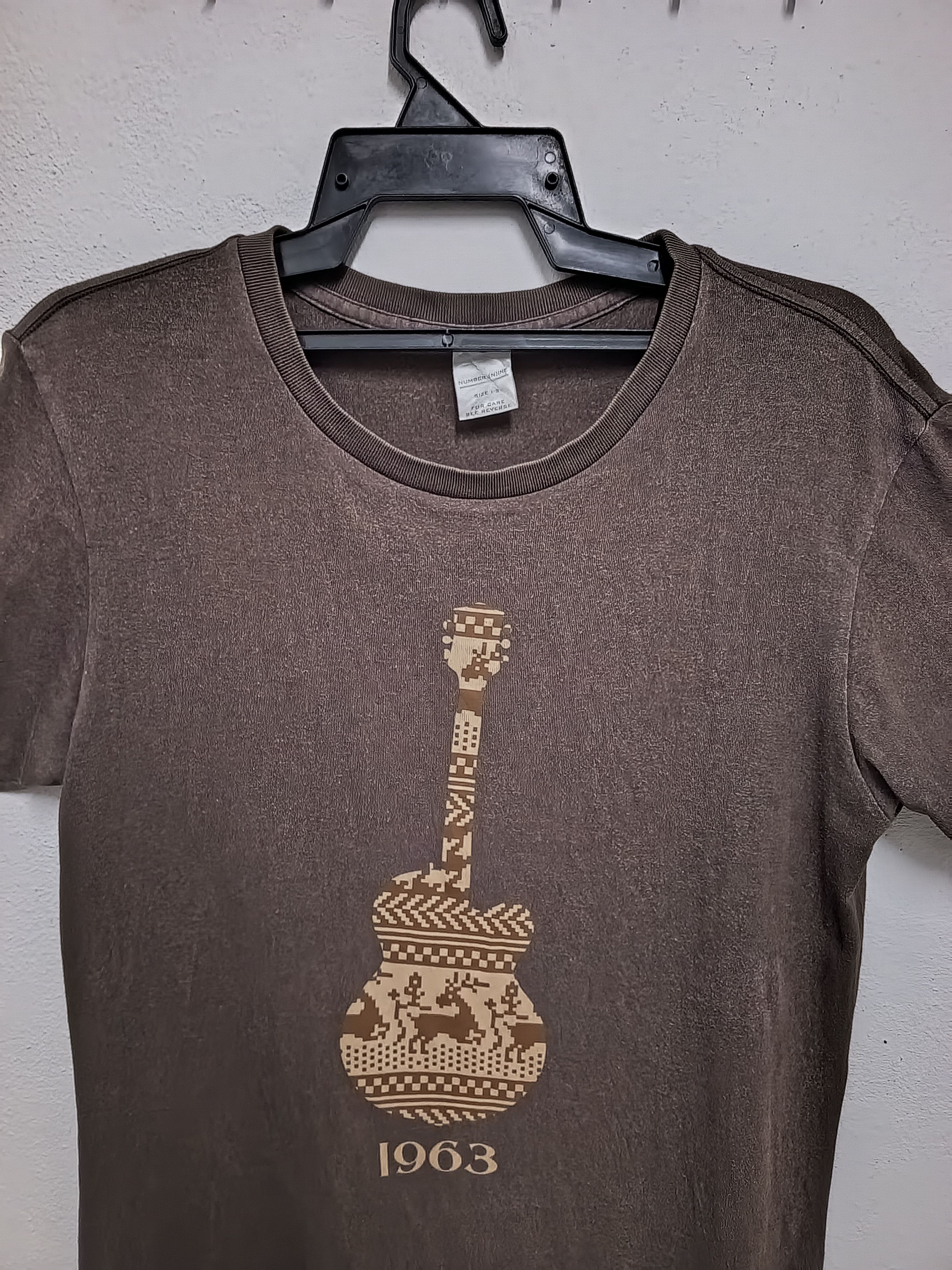Number (N)ine 💥rareitem💥single gaitar 1963 japan brown t-shirt Size US M / EU 48-50 / 2 - 2 Thumbnail