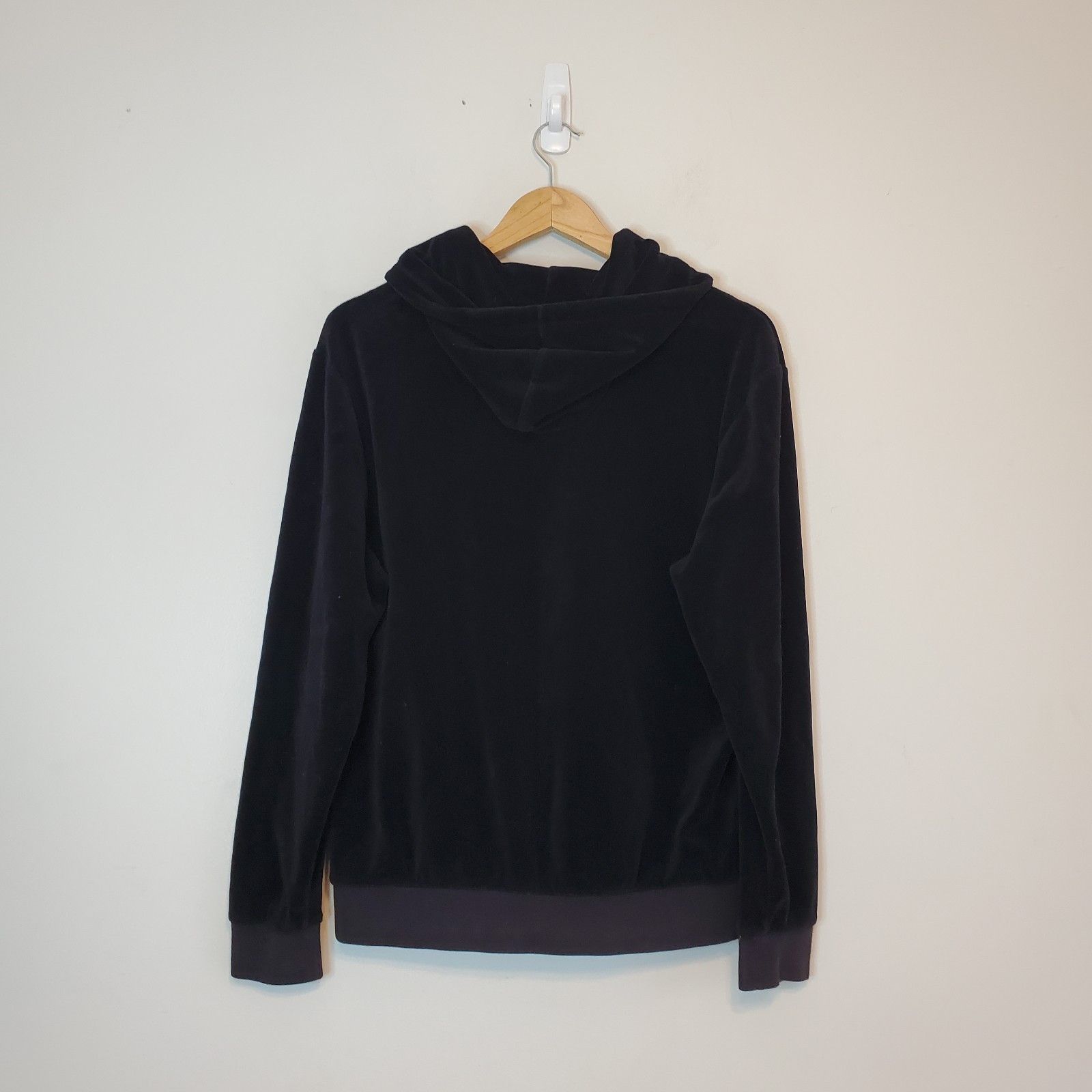 Juicy Couture Y2K Juicy Couture Velour Full Zip Sweater Black Size L Size L / US 10 / IT 46 - 2 Thumbnail