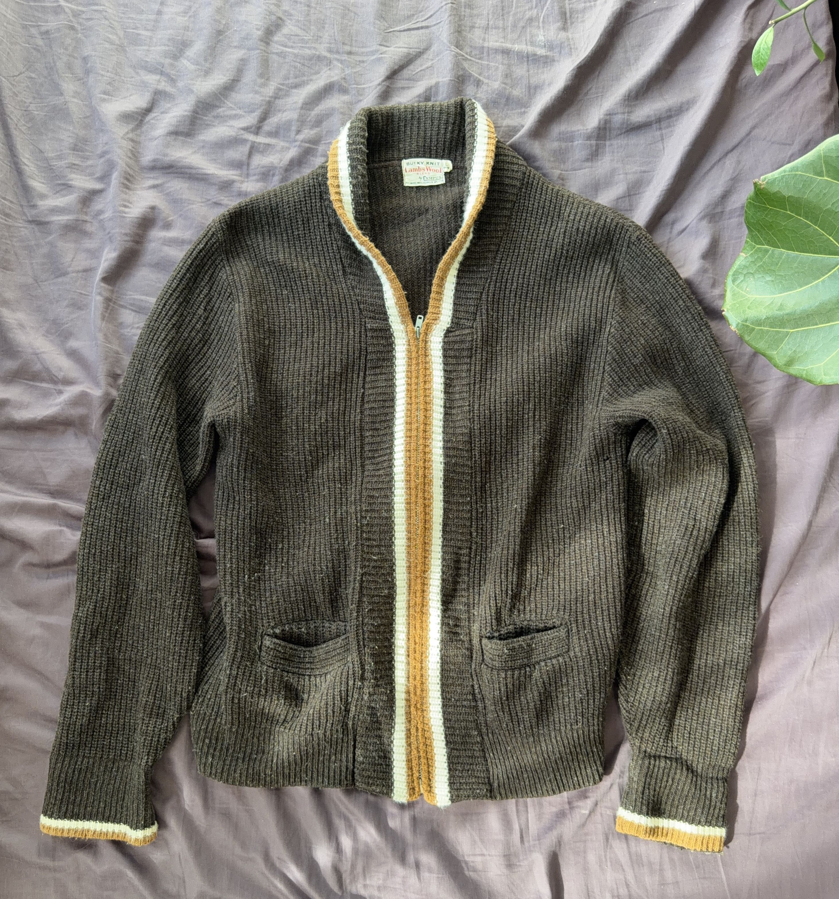 Vintage Vintage Campus Lambs Wool Bulk Knit Cardigan Size US L / EU 52-54 / 3 - 1 Thumbnail
