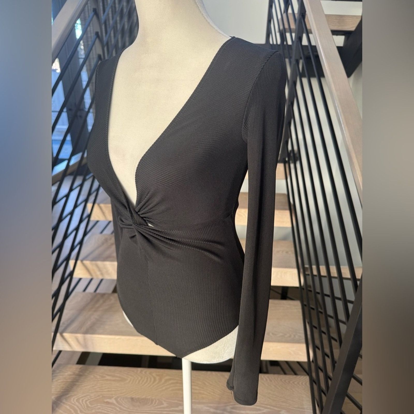 Other New Y2K Black Long Sleeve V-Neck Bodysuit size XS Size XS / US 0-2 / IT 36-38 - 3 Thumbnail