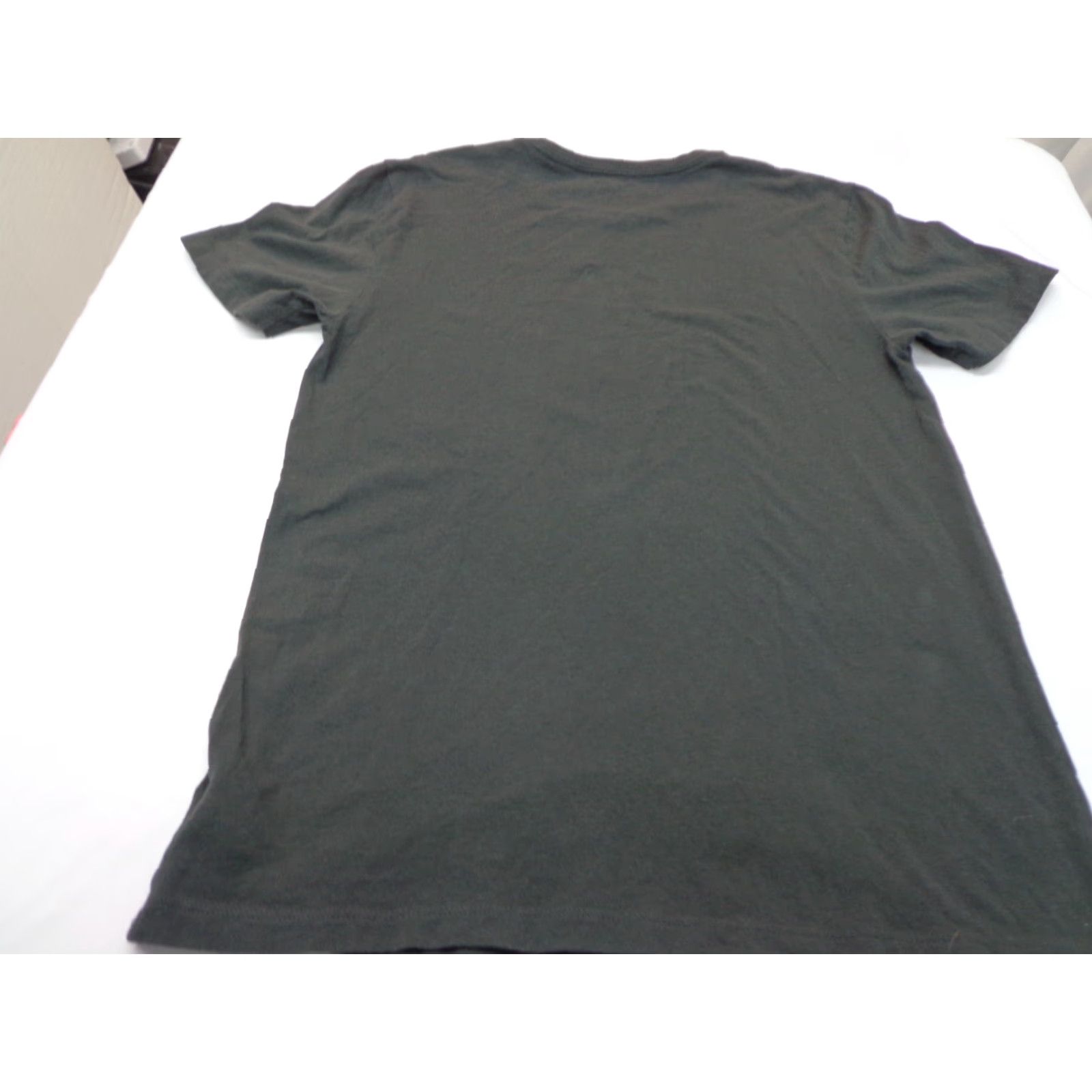 Old Navy Old Navy Smokey The Bear Shirt S Gray Cotton Short Sleeve Crew Neck Mens T-Shirt 2020s Nature Graphic Print Size US S / EU 44-46 / 1 - 8 Thumbnail