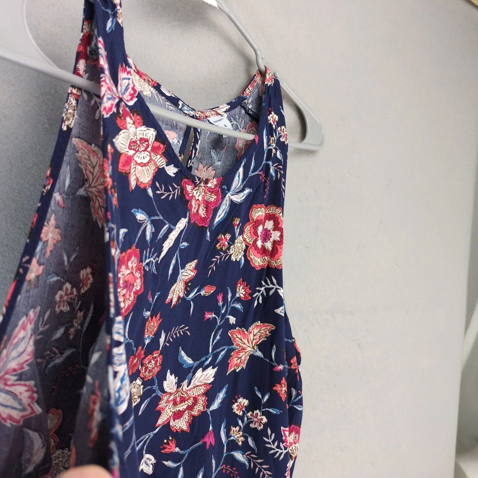 Old Navy Old Navy Blue Floral Print Rayon Tank Top Women's XL Flowy Size XL / US 12-14 / IT 48-50 - 8 Thumbnail