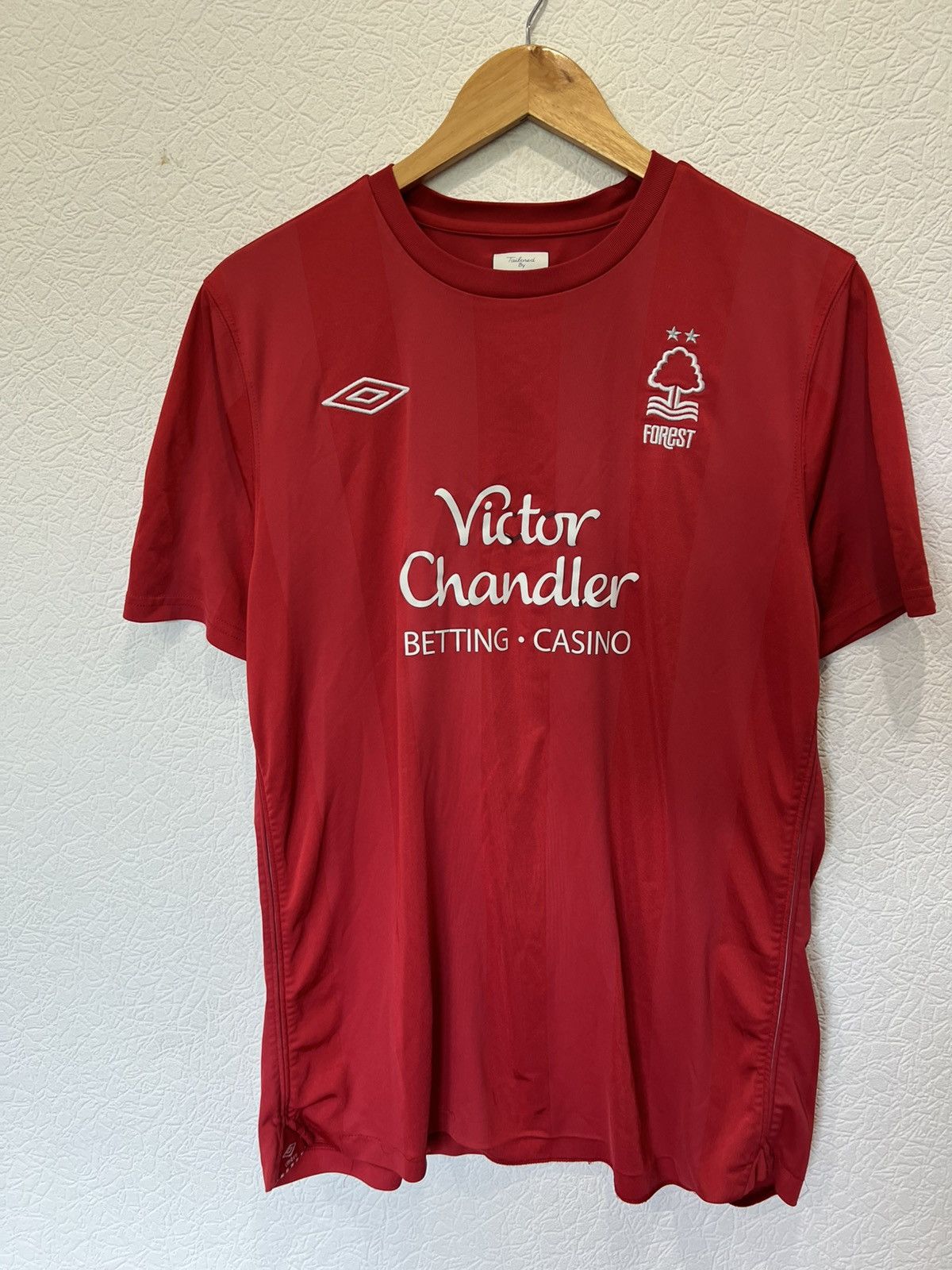 Umbro Nottingham Forest Umbro 2010/2011 Home Kit Soccer Jersey Size US M / EU 48-50 / 2 - 1 Thumbnail