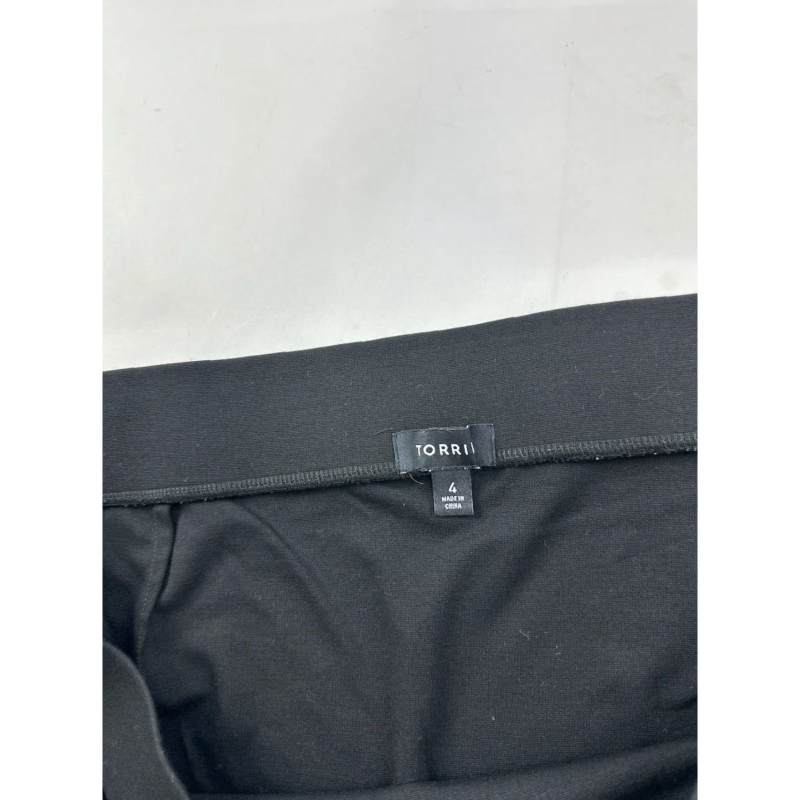 Torrid Torrid Skirt Women’s 4 Black Pencil Stretch Asymmetrical Mini Size 40" / US 18 - 4 Thumbnail