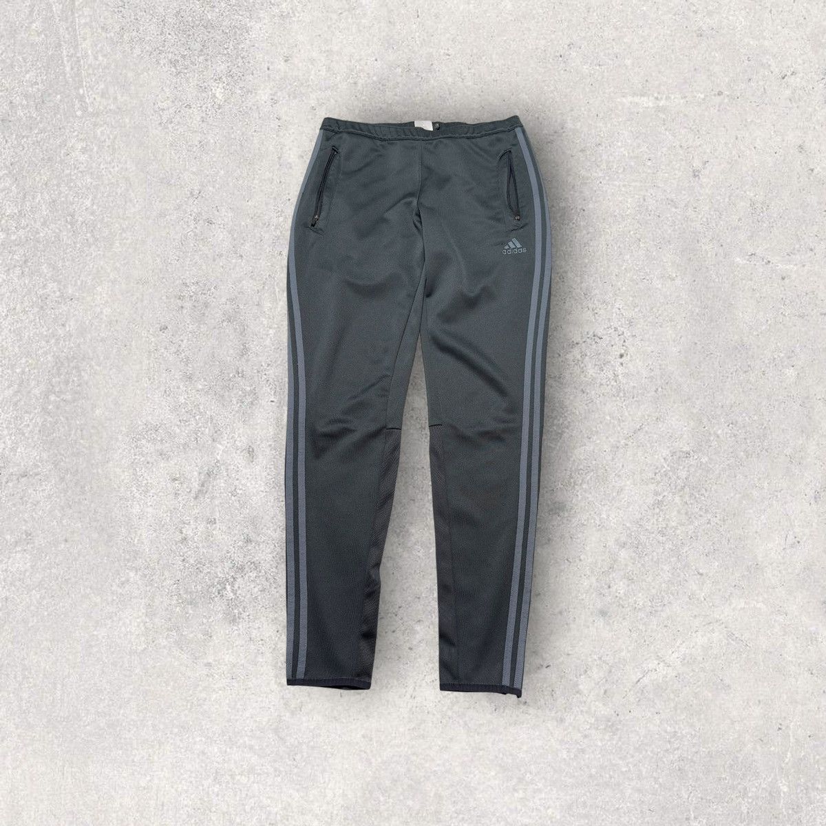 Adidas Adidas pants Size US 32 / EU 48 - 1 Thumbnail