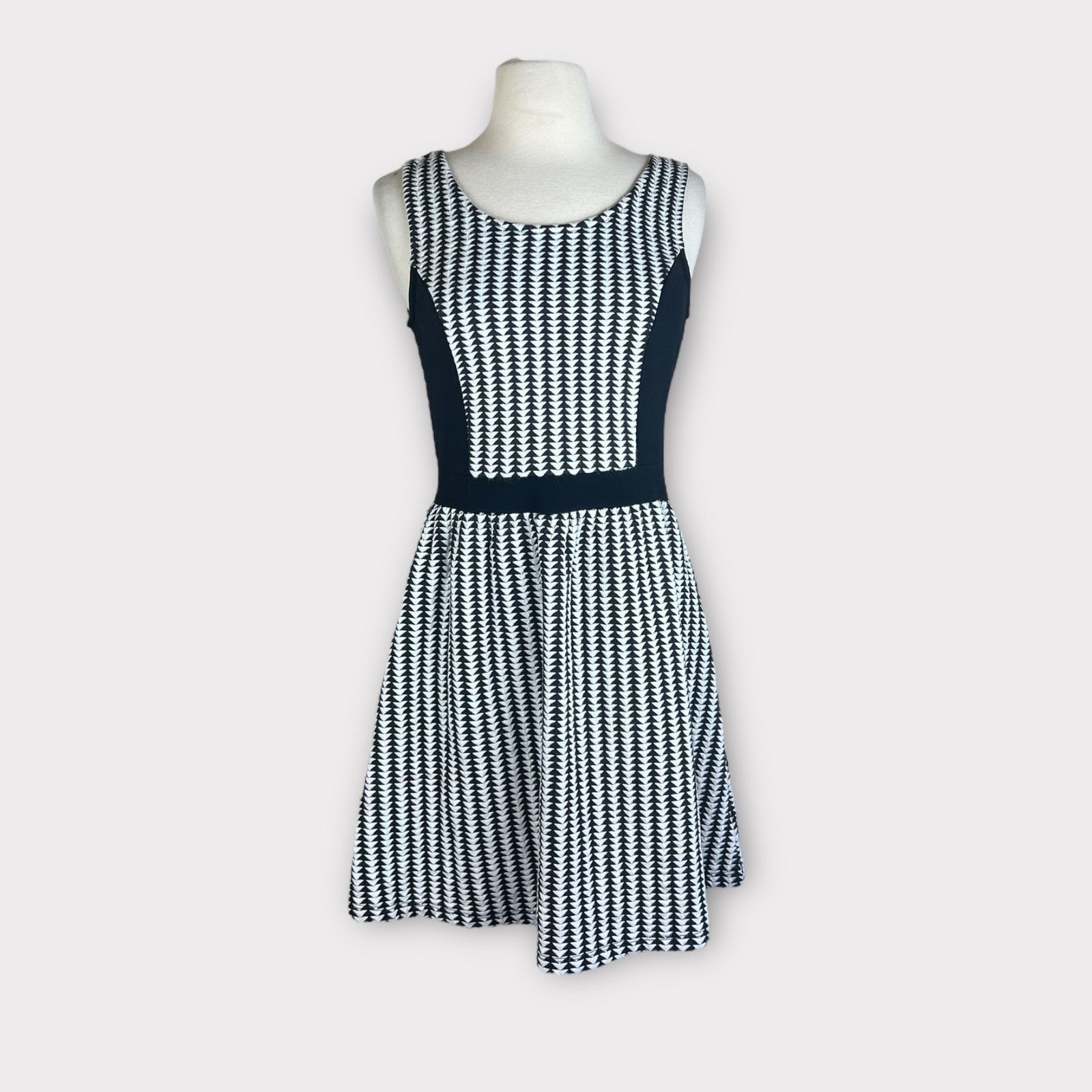 Macys Charming Charlie | Retro Black Check Dress Size S / US 4 / IT 40 - 1 Thumbnail