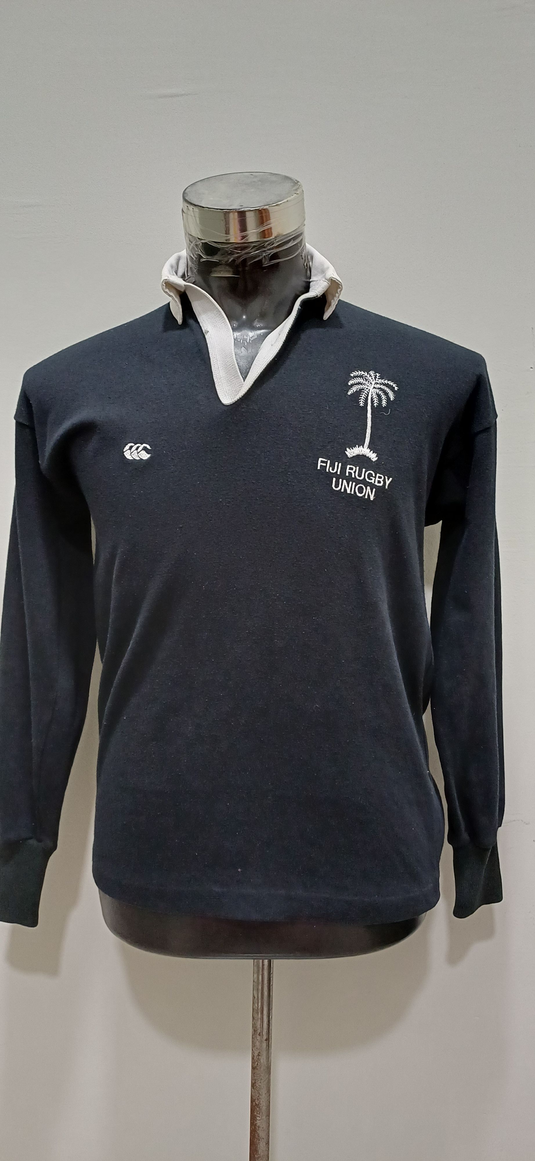 Canterbury of New Zealand Vintage 80's Fiji Canterbury Rugby Shirt Size US S / EU 44-46 / 1 - 1 Thumbnail