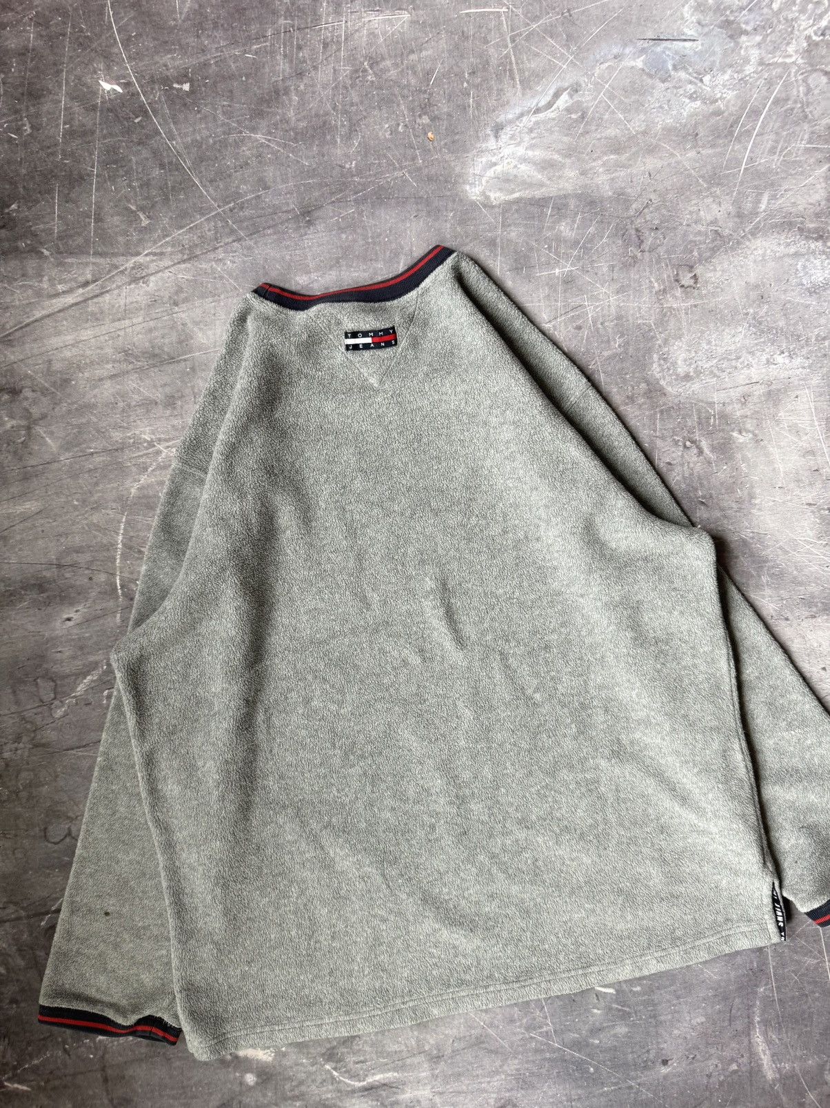 Tommy Hilfiger Vintage Y2K Tommy Jeans Fleece Sweatshirt (XL) Size US XL / EU 56 / 4 - 4 Thumbnail