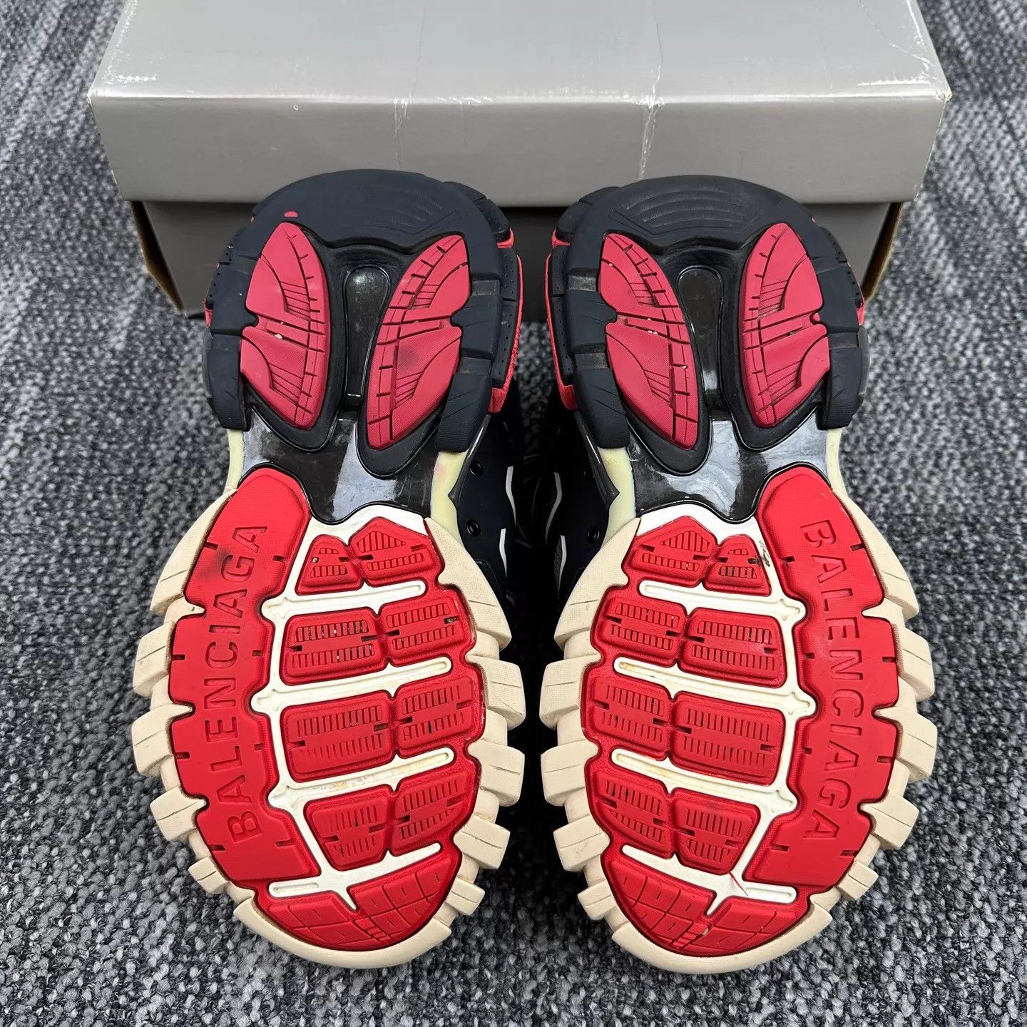 Balenciaga Balenciaga Track 1.0 Black/Red 40 (Excellent Condition) Size US 7 / EU 40 - 6 Thumbnail