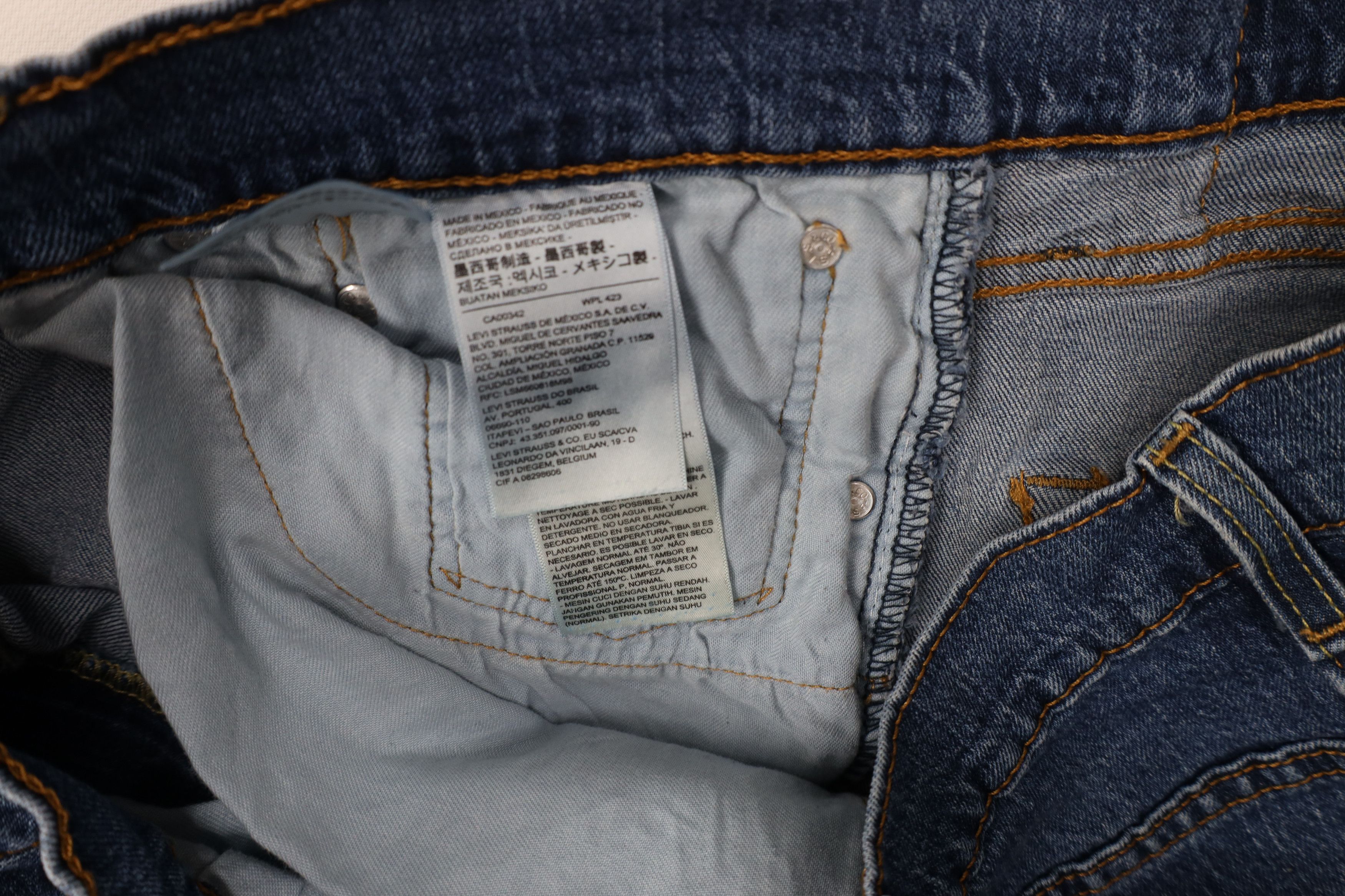 Levi's Vintage Y2K Levis 505 Regular Fit Straight Leg Jeans Blue Size US 38 / EU 54 - 8 Thumbnail