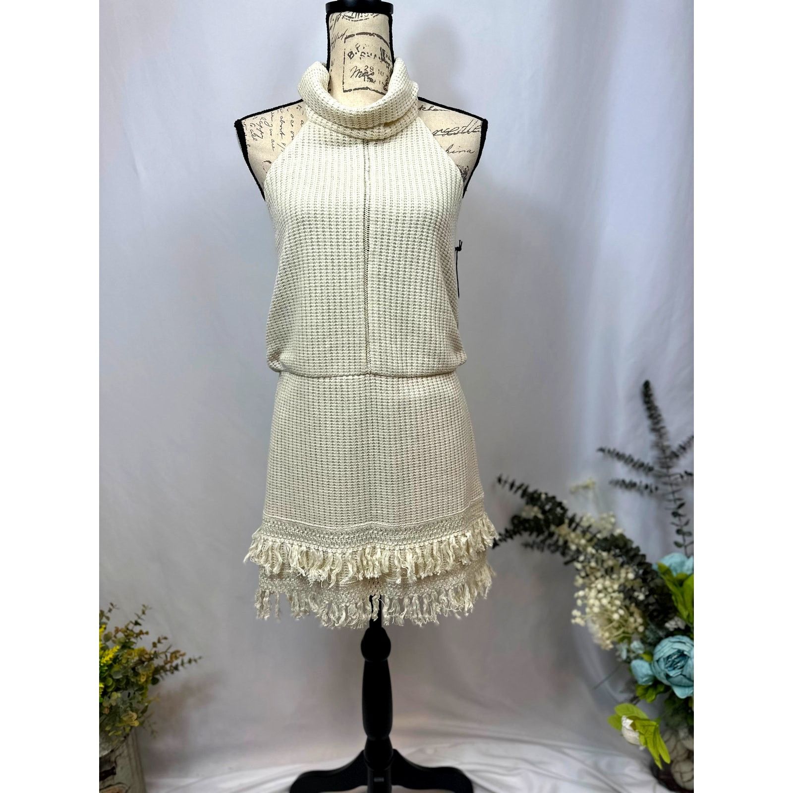 Saylor Saylor Rosario Halter Knit Fringe Dress in Ecru M Size M / US 6-8 / IT 42-44 - 8 Thumbnail