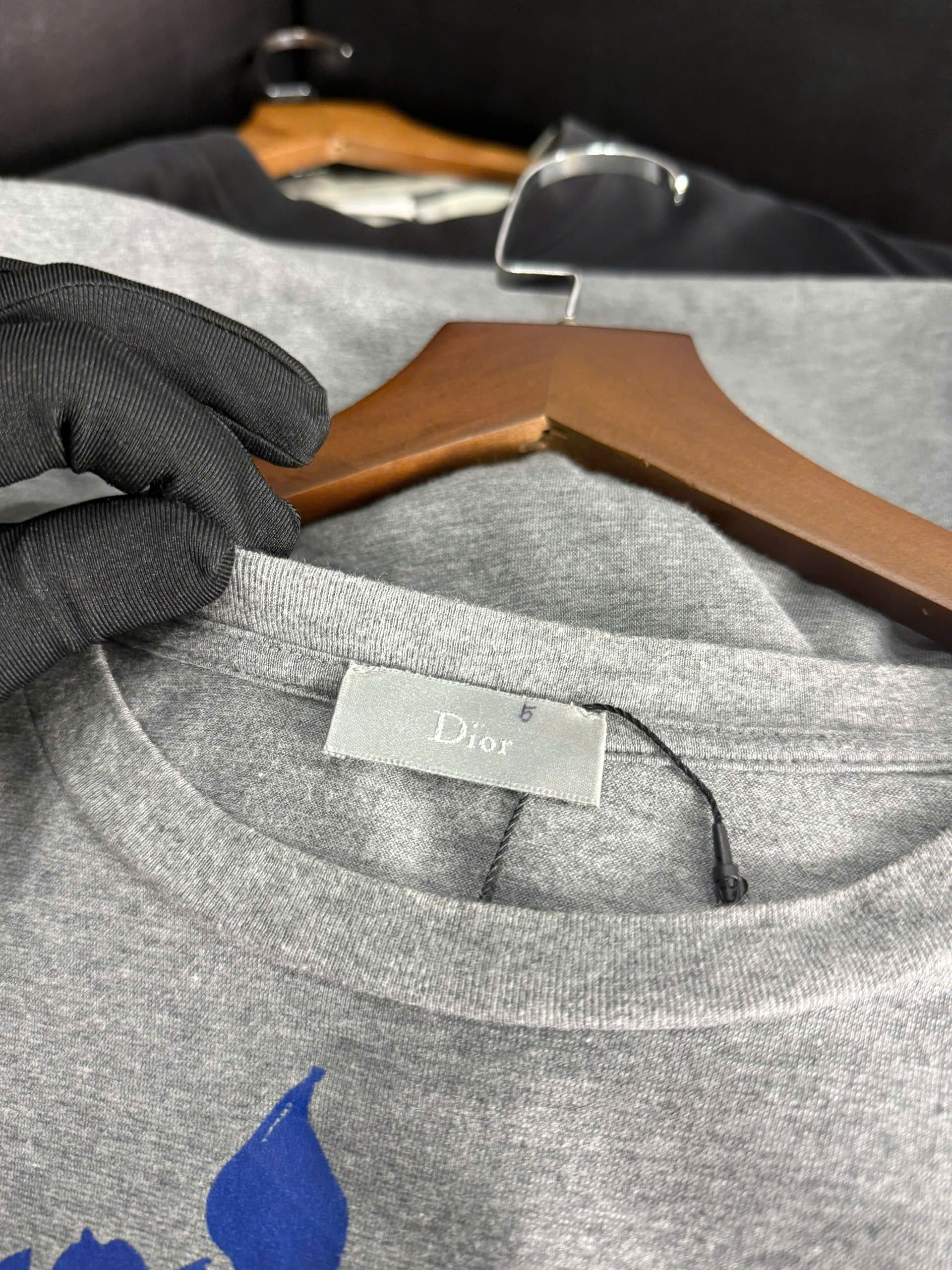 Dior DIOR T SHIRT Size US S / EU 44-46 / 1 - 6 Thumbnail