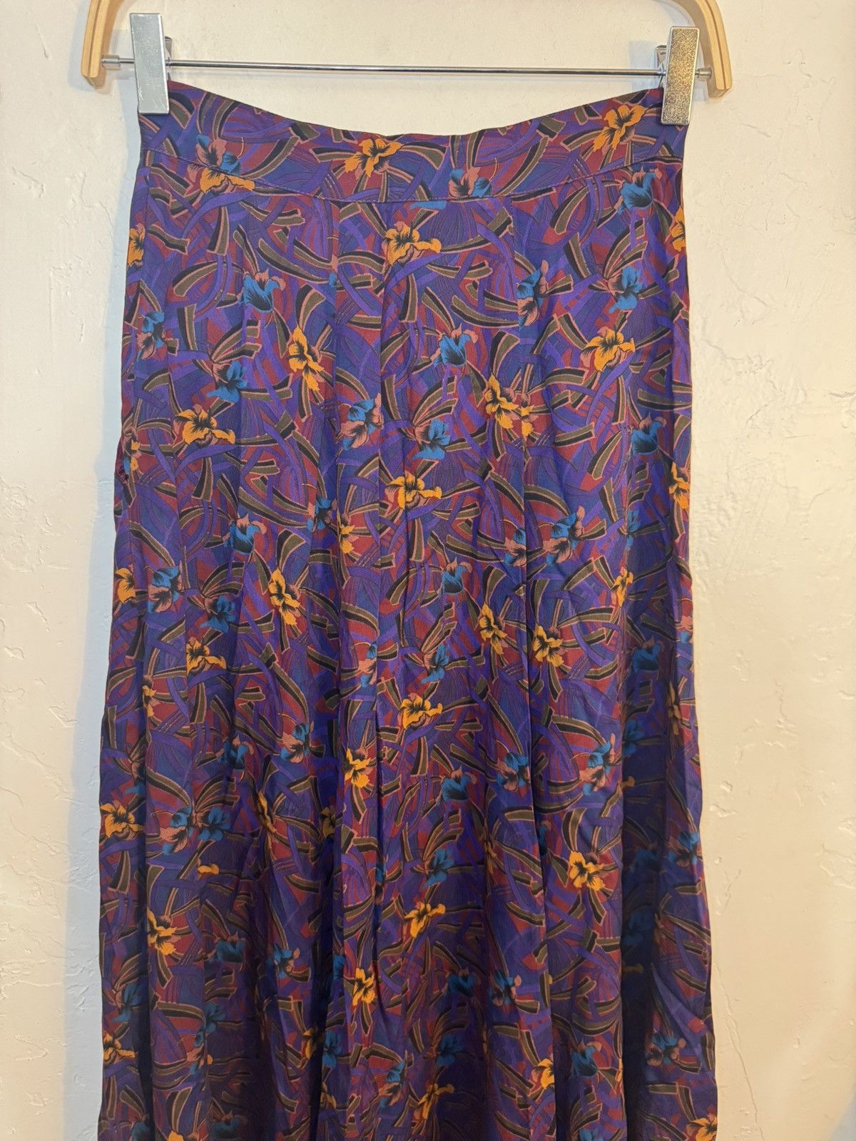 Dior VINTAGE CHRISTIAN DIOR MAXI SKIRT SZ 4 XS 24” WAIST EUC Size 27" / US 4 / IT 40 - 7 Thumbnail