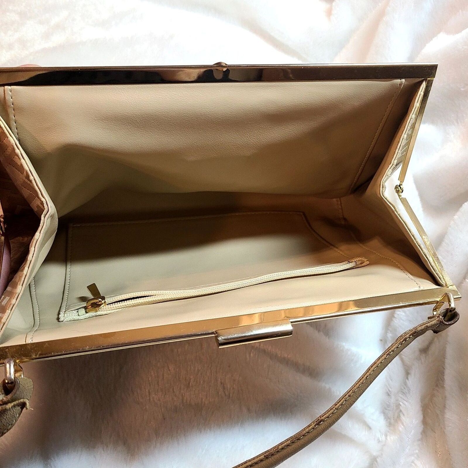 Longchamp Longchamp Signature Tan Jacquard & Leather Shoulder Bag VGUC Size ONE SIZE - 8 Thumbnail
