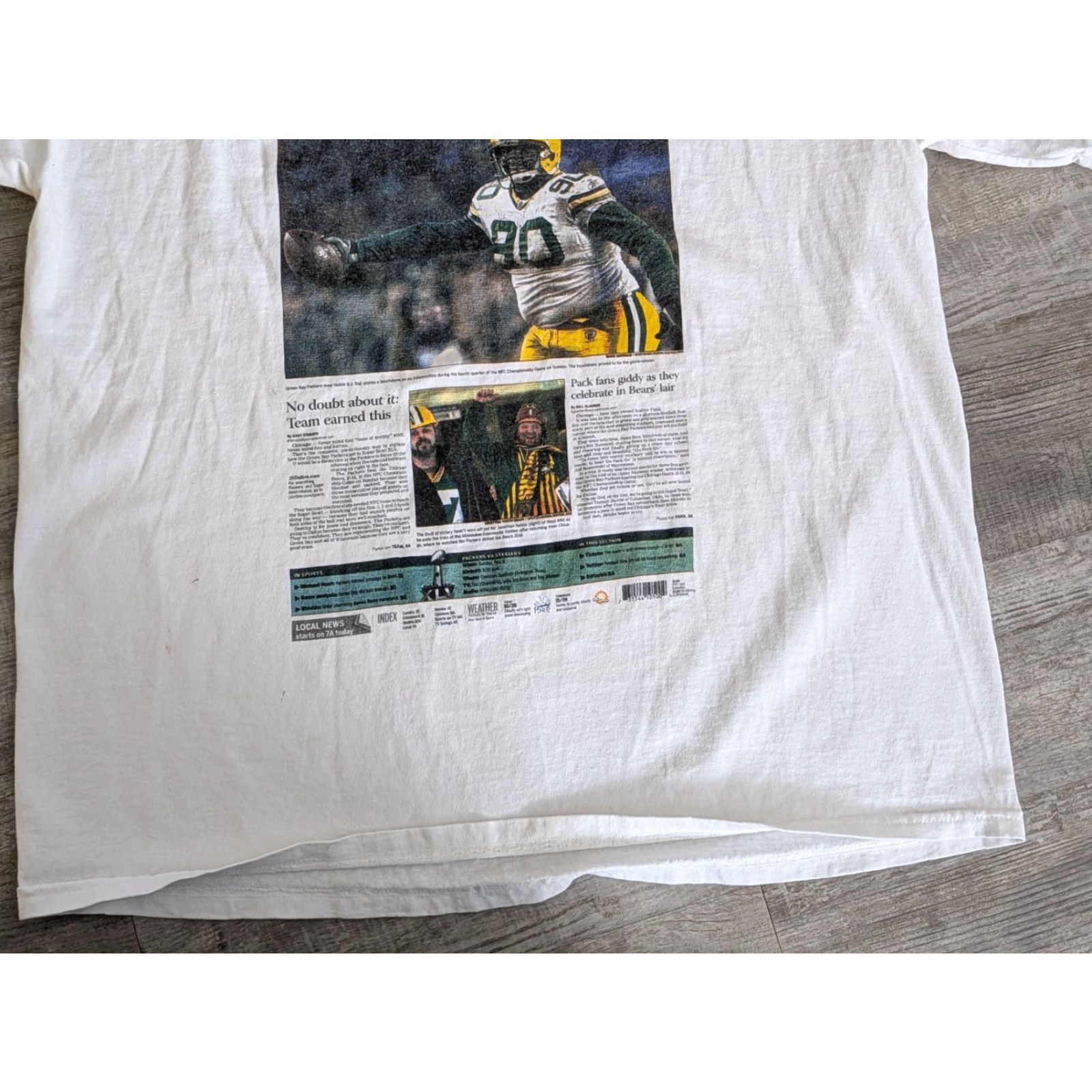 Gildan Green Bay Packers Shirt Mens Size XL White Newspaper Tee Shirt 2010 B.J. Raji Super Sized Size US XL / EU 56 / 4 - 6 Thumbnail
