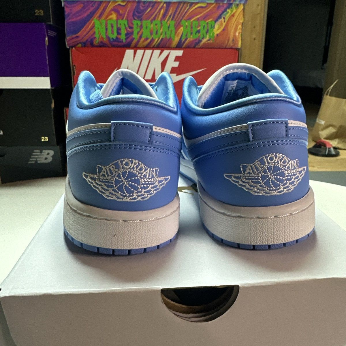 Jordan Brand × Nike *NEW* size 9 US Women JORDAN 1 UNC Low University Blue Size US 9 / IT 39 - 7 Thumbnail