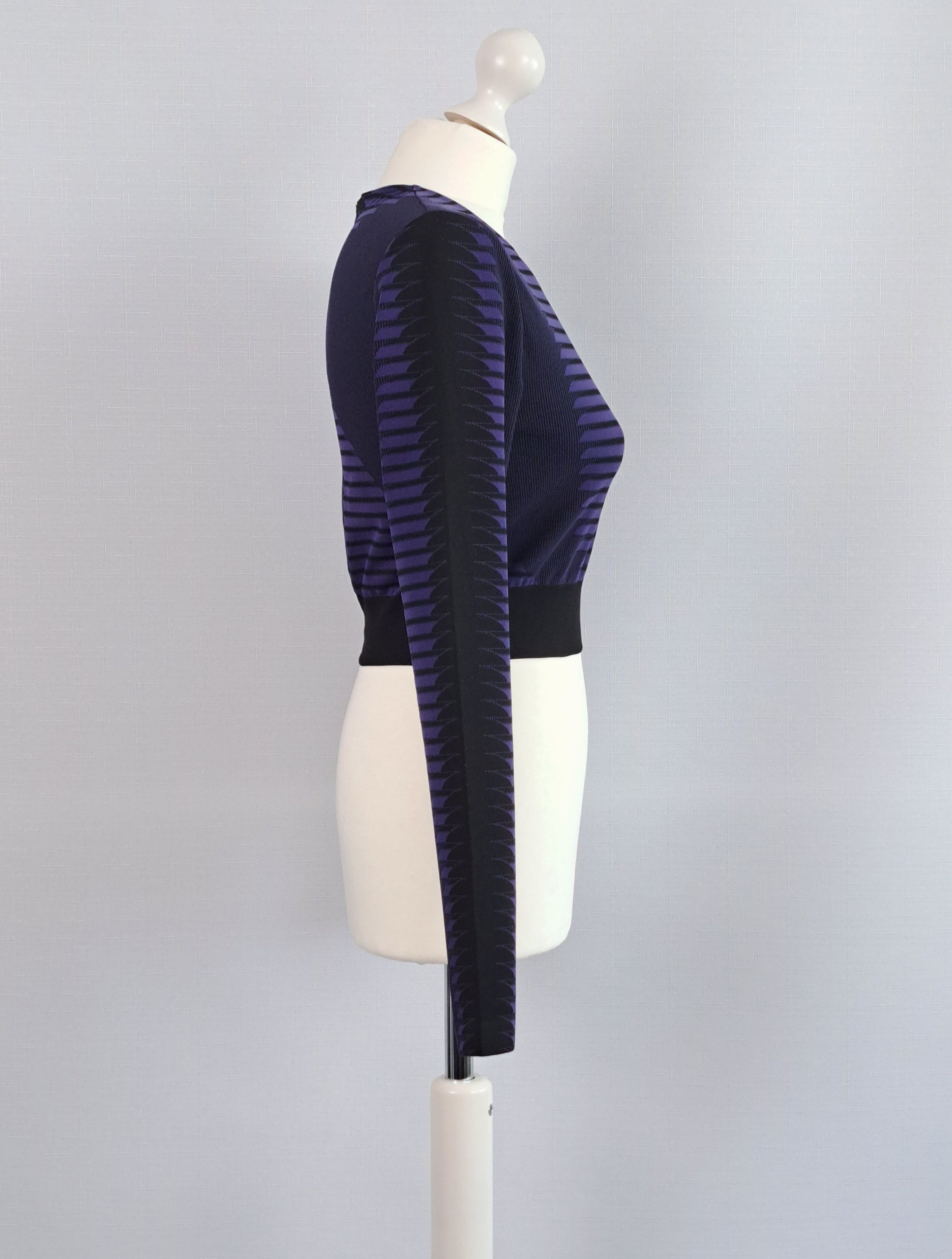 Wolford Wolford crop long sleeves indigo berry/black top. Size M Size M / US 6-8 / IT 42-44 - 5 Thumbnail
