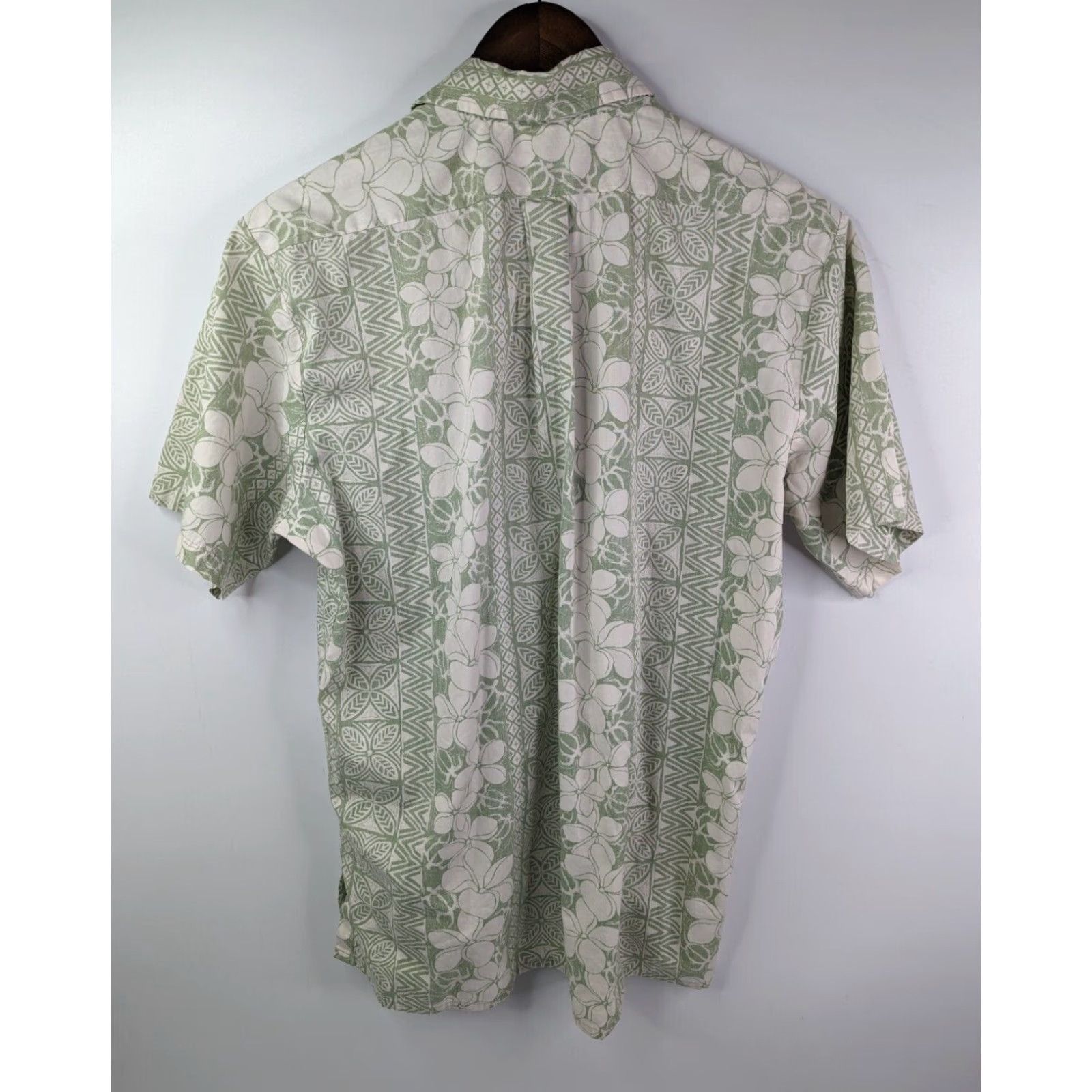 Vintage Malihini Hawaiian Shirt Button Up Mens M Tropical Floral Green Cotton Polyester Short Sleeve Casual Beach Hawaii 90s? Size US M / EU 48-50 / 2 - 4 Thumbnail
