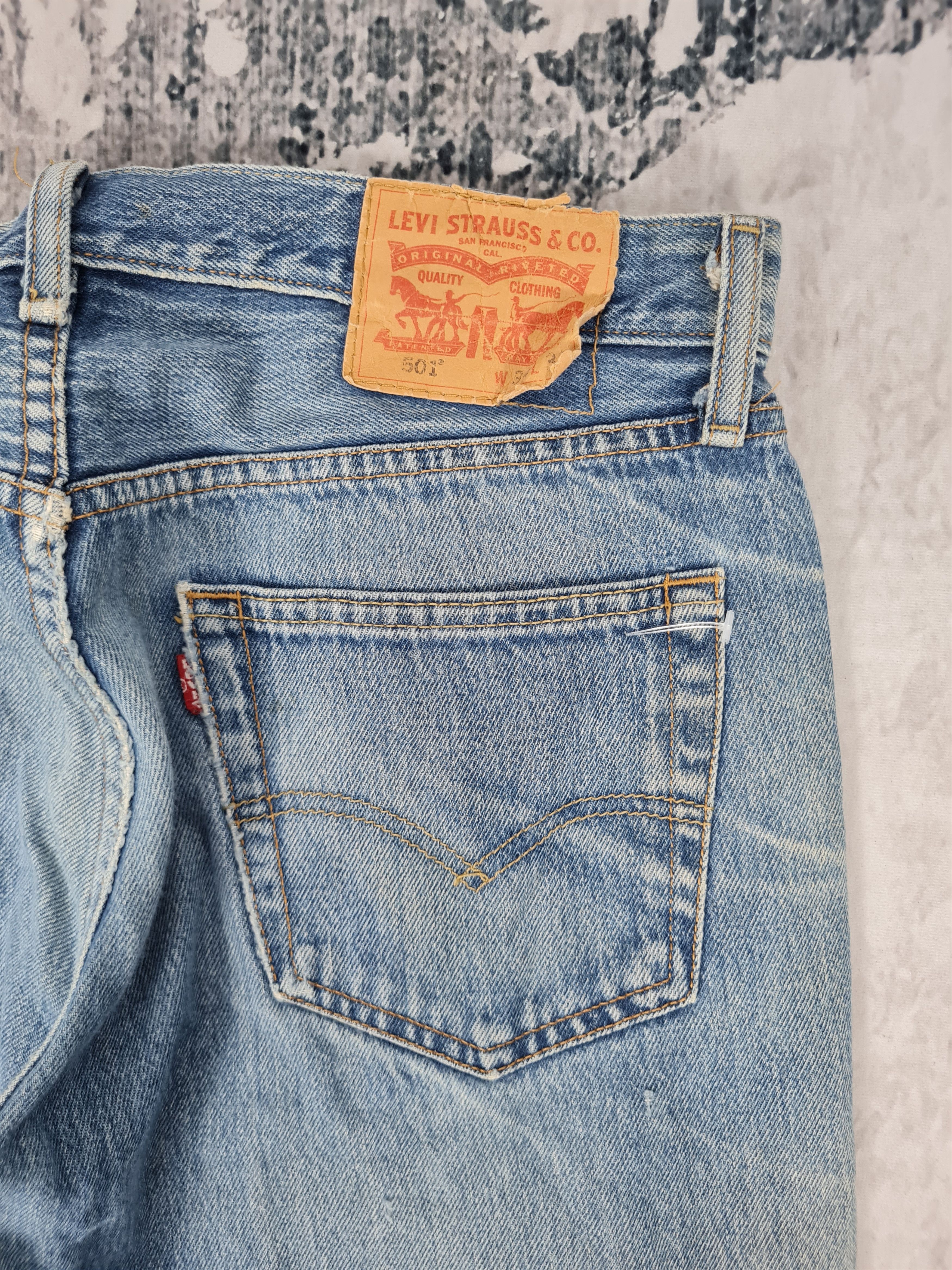 Levi's Vintage Clothing LEVIS 501 Ripped Cropped Stone Wash Jeans L0388 Size 34X27 Size US 34 / EU 50 - 10 Thumbnail