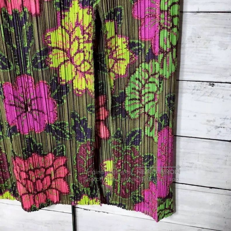 Issey Miyake Issey Miyake size:3 Peony Flower Midi Skirt Size 22" - 2 Thumbnail