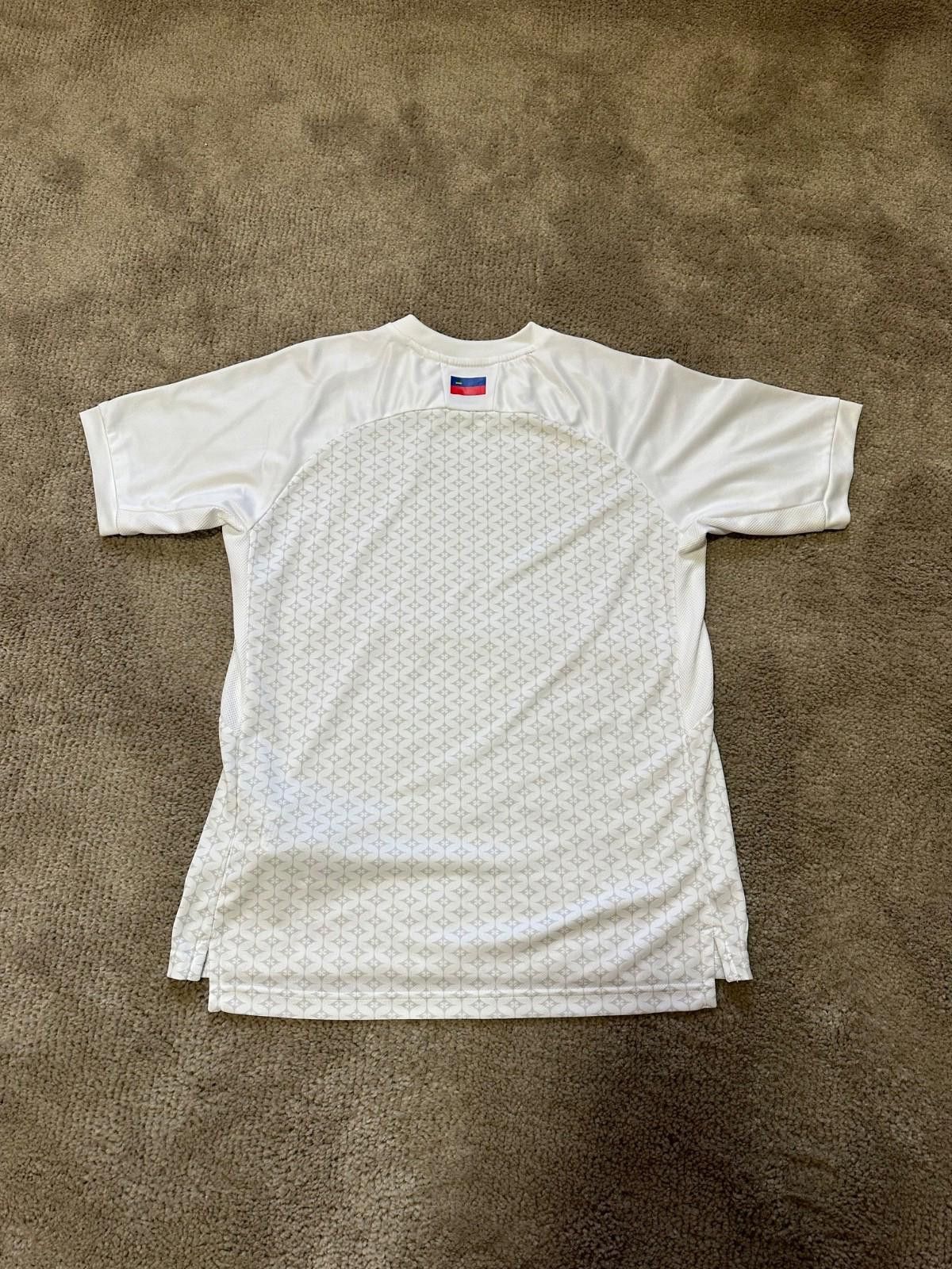 Errea Errea 2022/2024 LIECHTENSTEIN THIRD Football SHIRT Soccer Size US XS / EU 42 / 0 - 7 Thumbnail