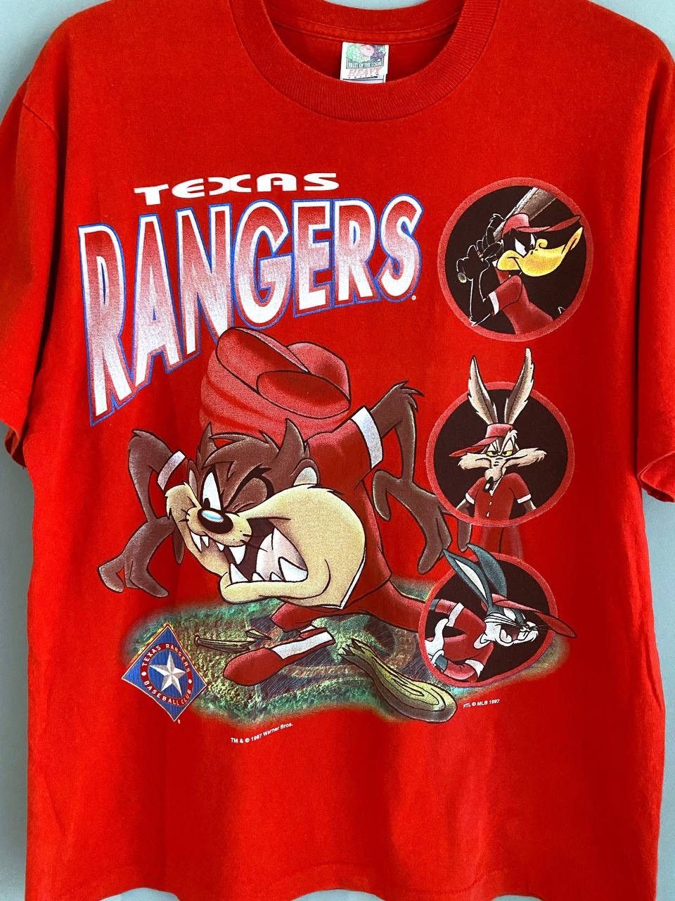 MLB MLB Texas Rangers x Looney Tunes 97s Vintage, ﻿﻿Made in USA Size US L / EU 52-54 / 3 - 2 Thumbnail
