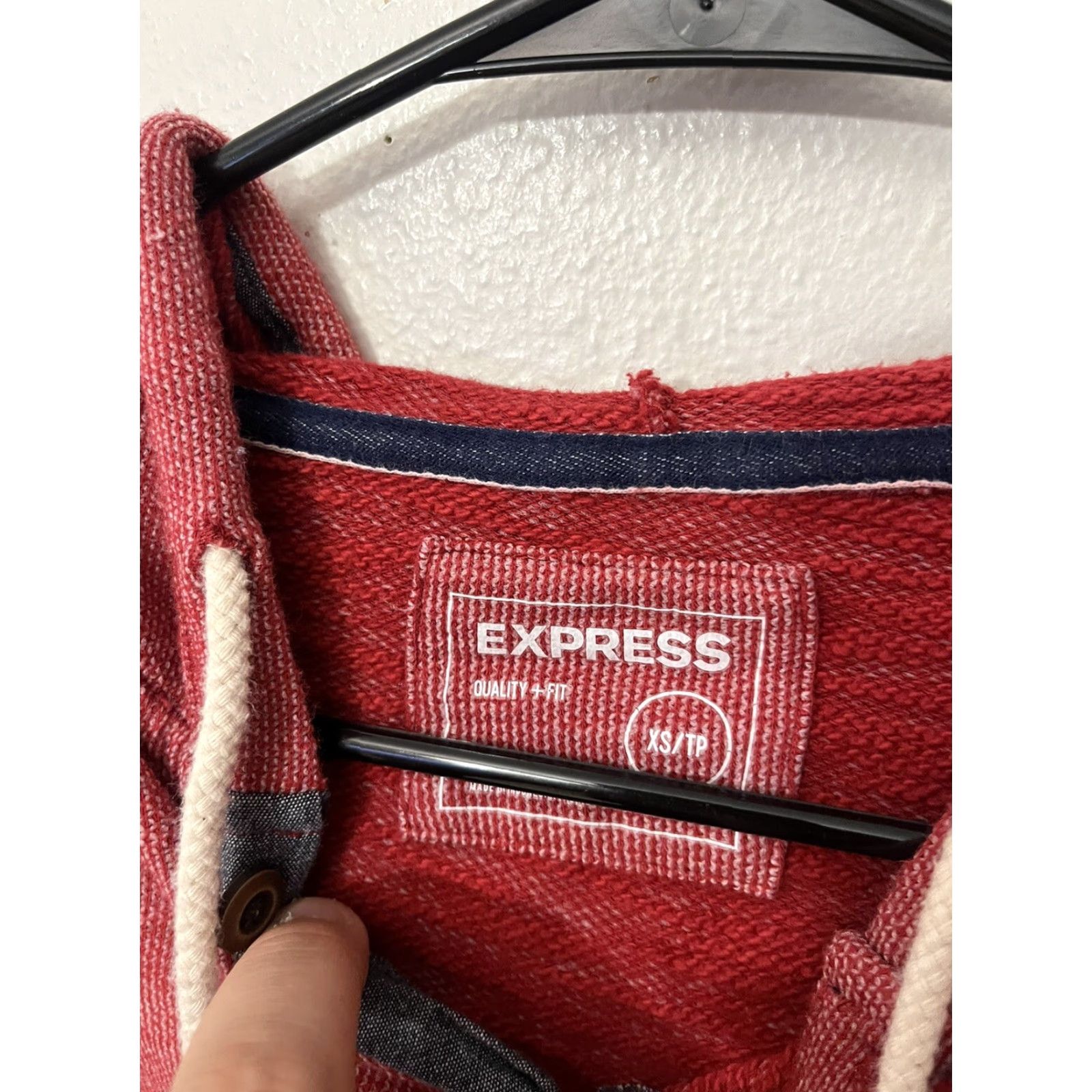 Express VINTAGE Express Knit Hoodie Mens XS Red Pullover 3 Button Cotton Sweatshirt Knitted Breathable Hooded 90s Mens Size US L / EU 52-54 / 3 - 3 Thumbnail