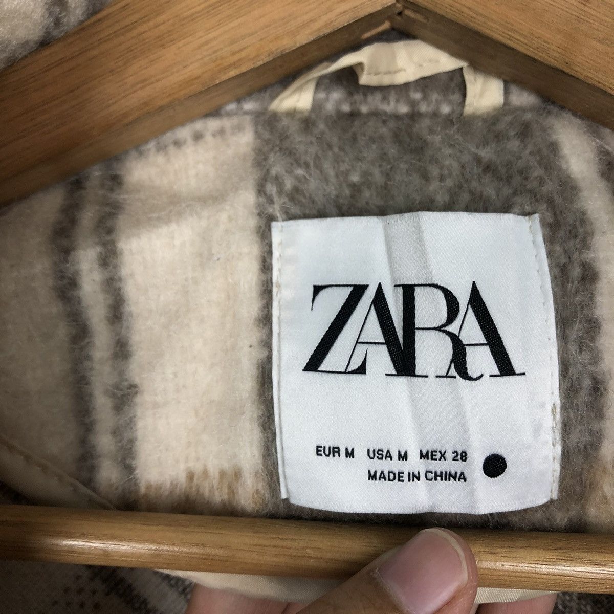 Flannel VINTAGE WOOL FLANNEL JACKET TARTAN DESIGN ZARA Size US M / EU 48-50 / 2 - 12 Thumbnail