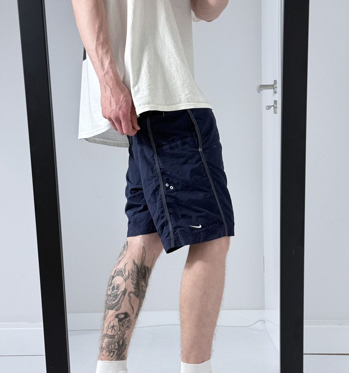 Nike Vintage Nike Y2K streetwear nylon track shorts Size US 31 - 7 Thumbnail