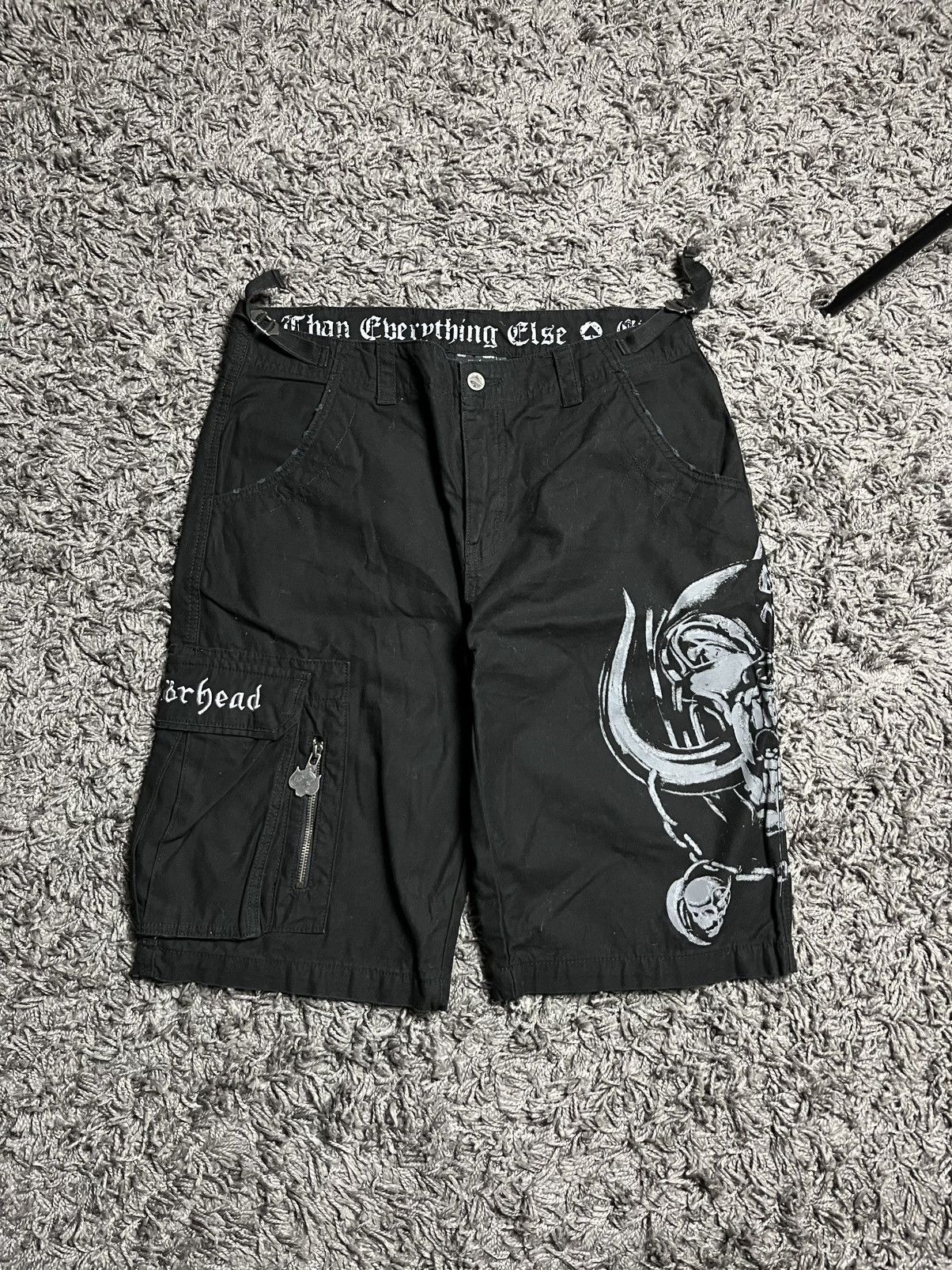 Vintage Motörhead Snaggletooth Graphic Cargo Shorts - EMP Exclusive Size US 33 - 2 Thumbnail